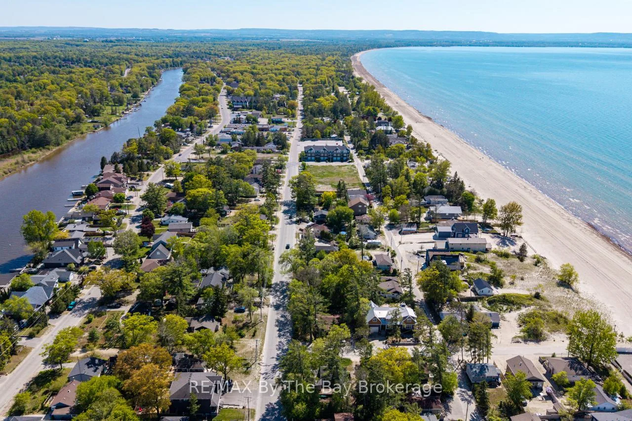 Photo 31 of 33 17th Street N, Wasaga Beach — HOMEH