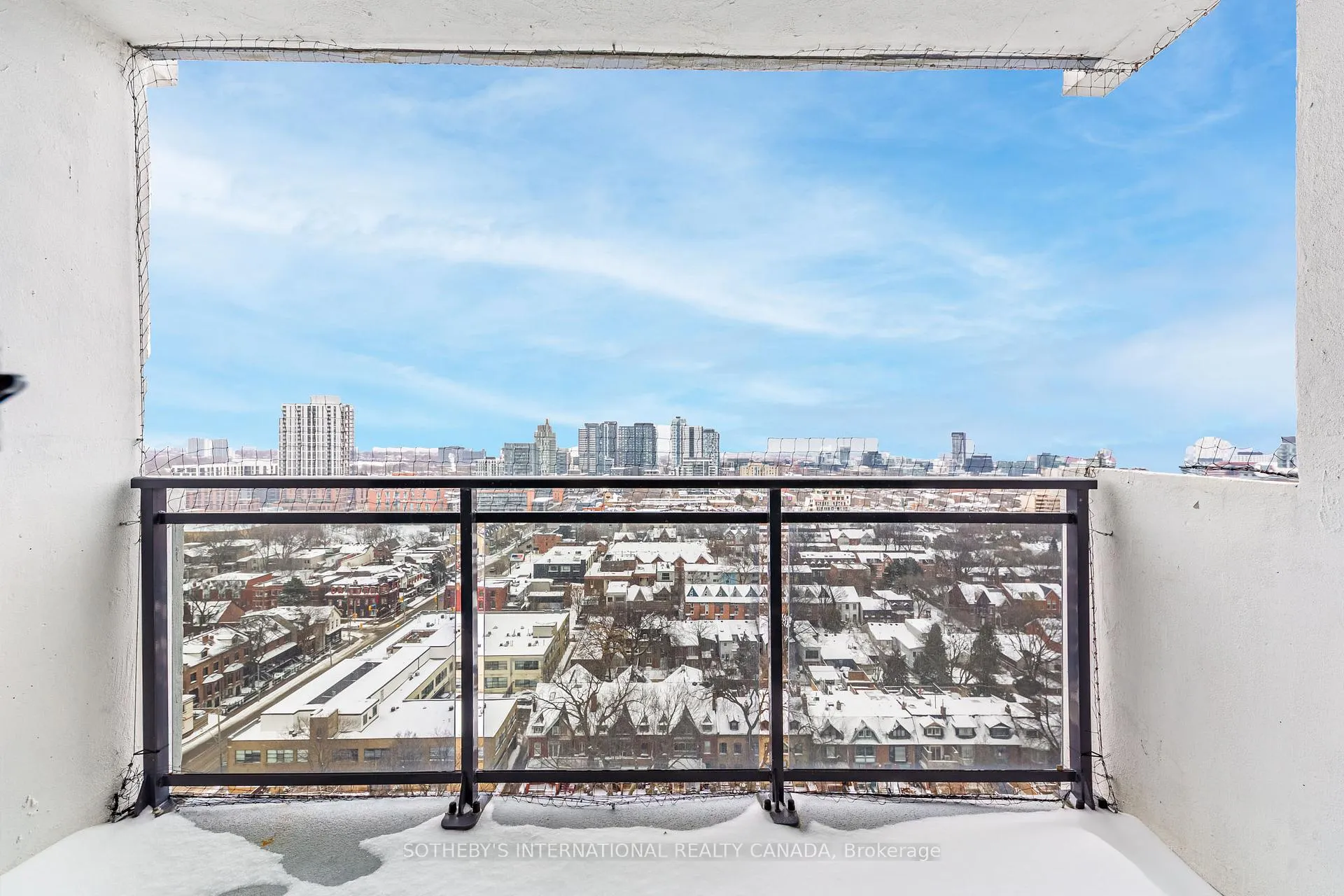 Photo 5 of Unit 802, 201 Sherbourne Street, Toronto, Moss Park — HOMEH