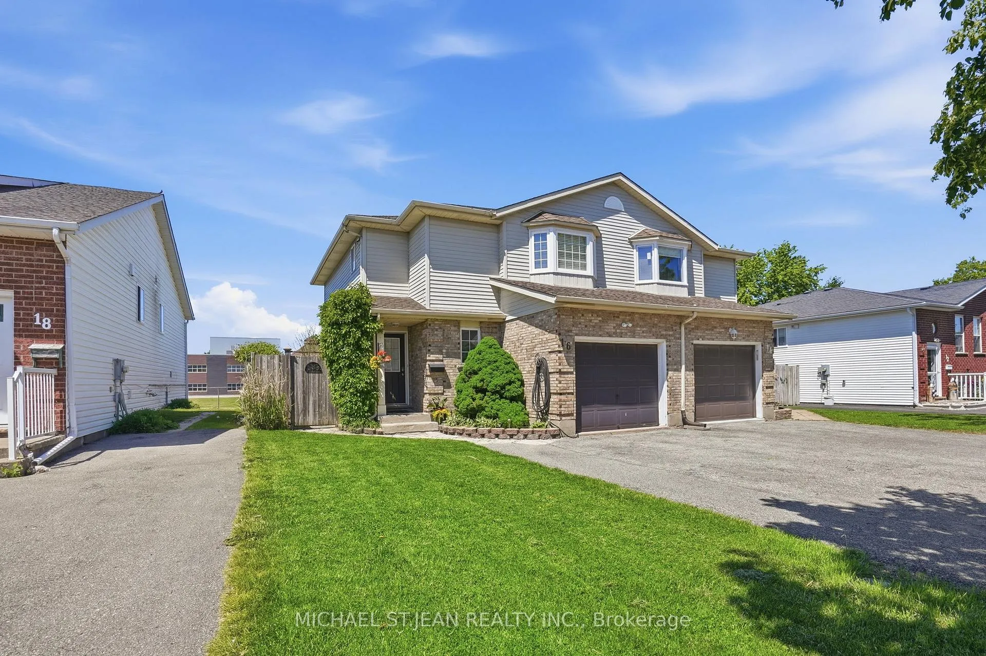 Photo 4 of 16 Woodland Drive, Welland, N. Welland — HOMEH
