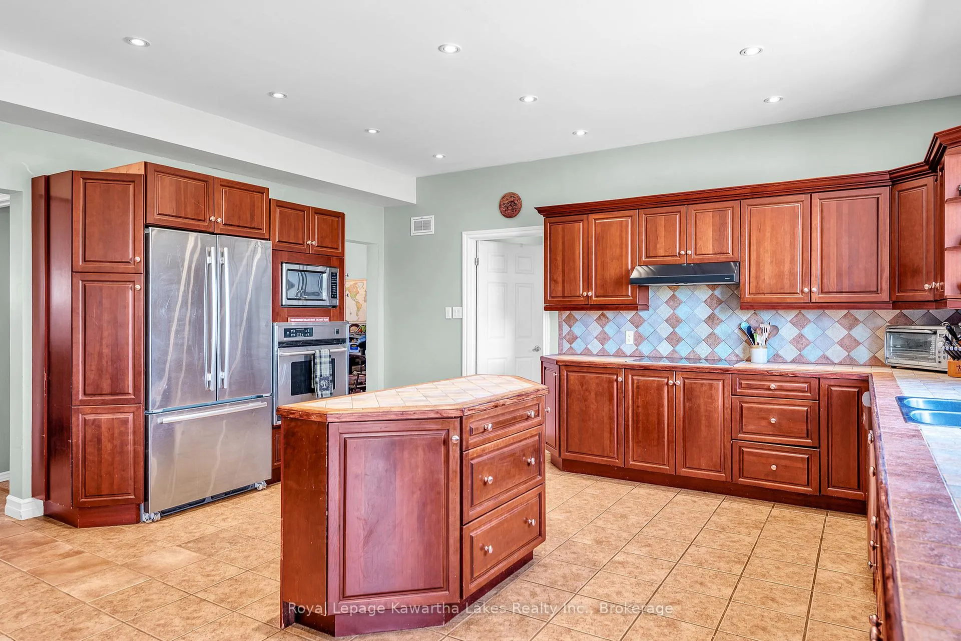 Photo 11 of 2435 Elm Tree Road, Kawartha Lakes, Fenelon — HOMEH