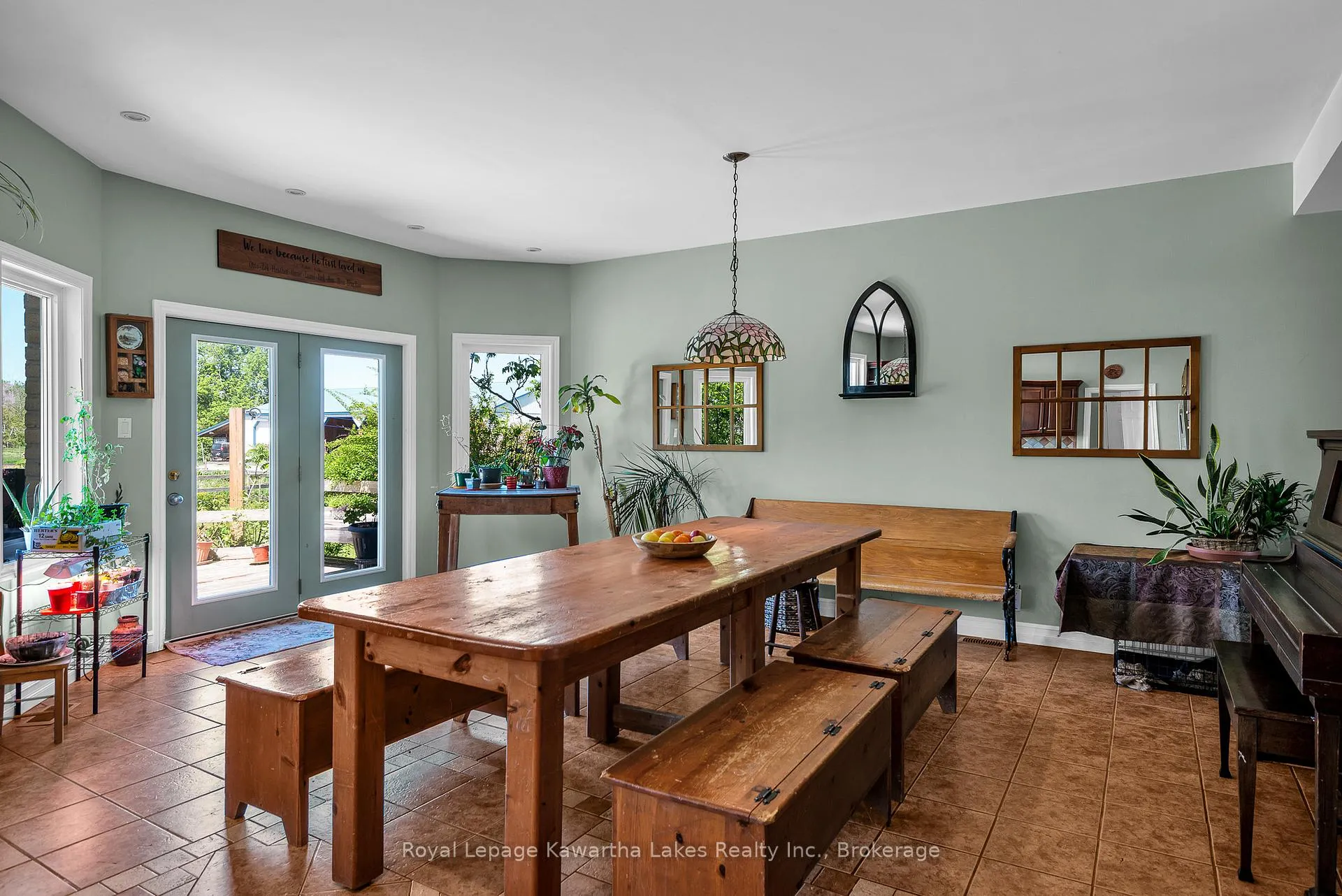 Photo 13 of 2435 Elm Tree Road, Kawartha Lakes, Fenelon — HOMEH