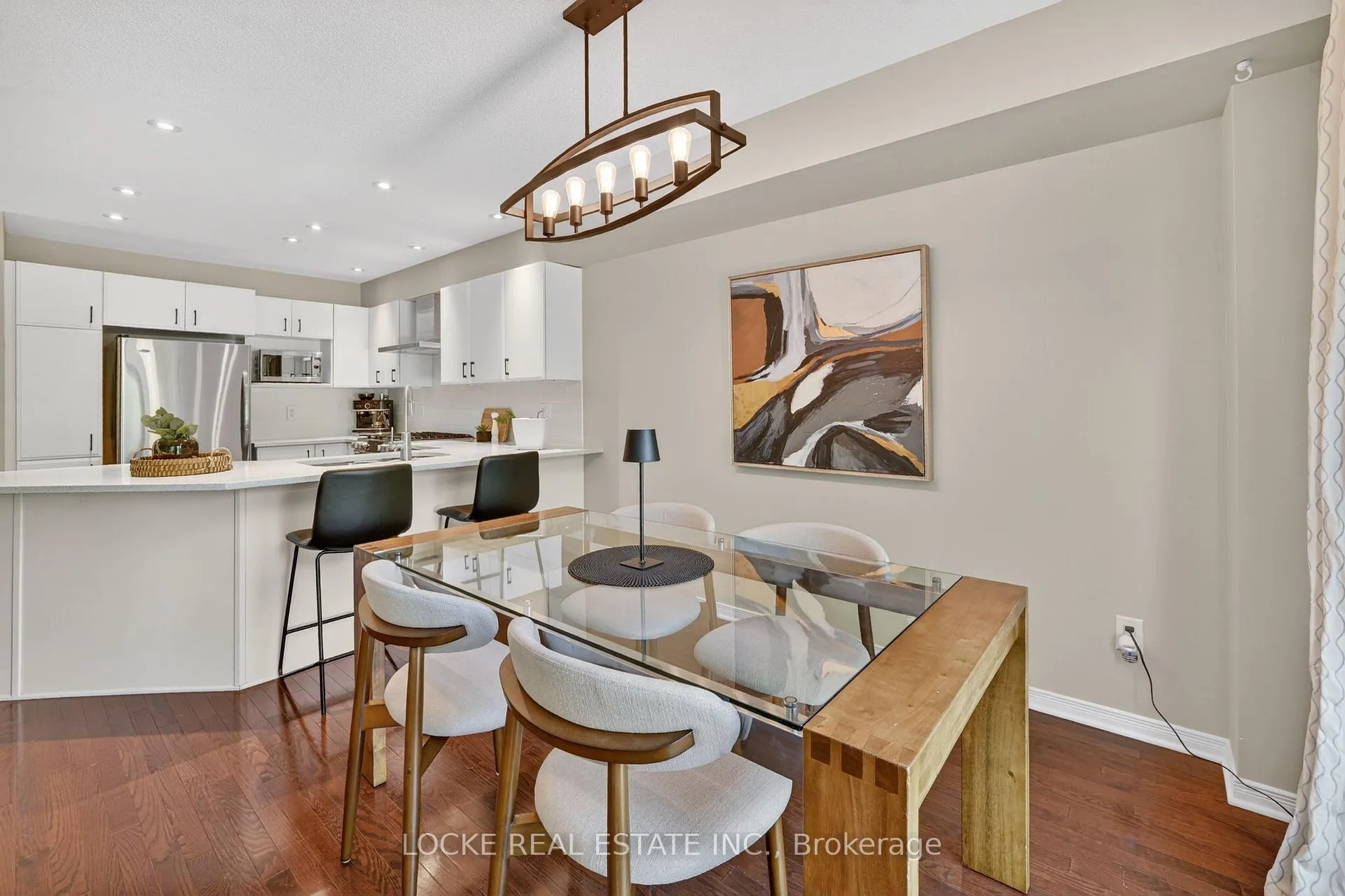 Photo 12 of 112 Parkrose Private, Ottawa, Chatelaine Village — HOMEH