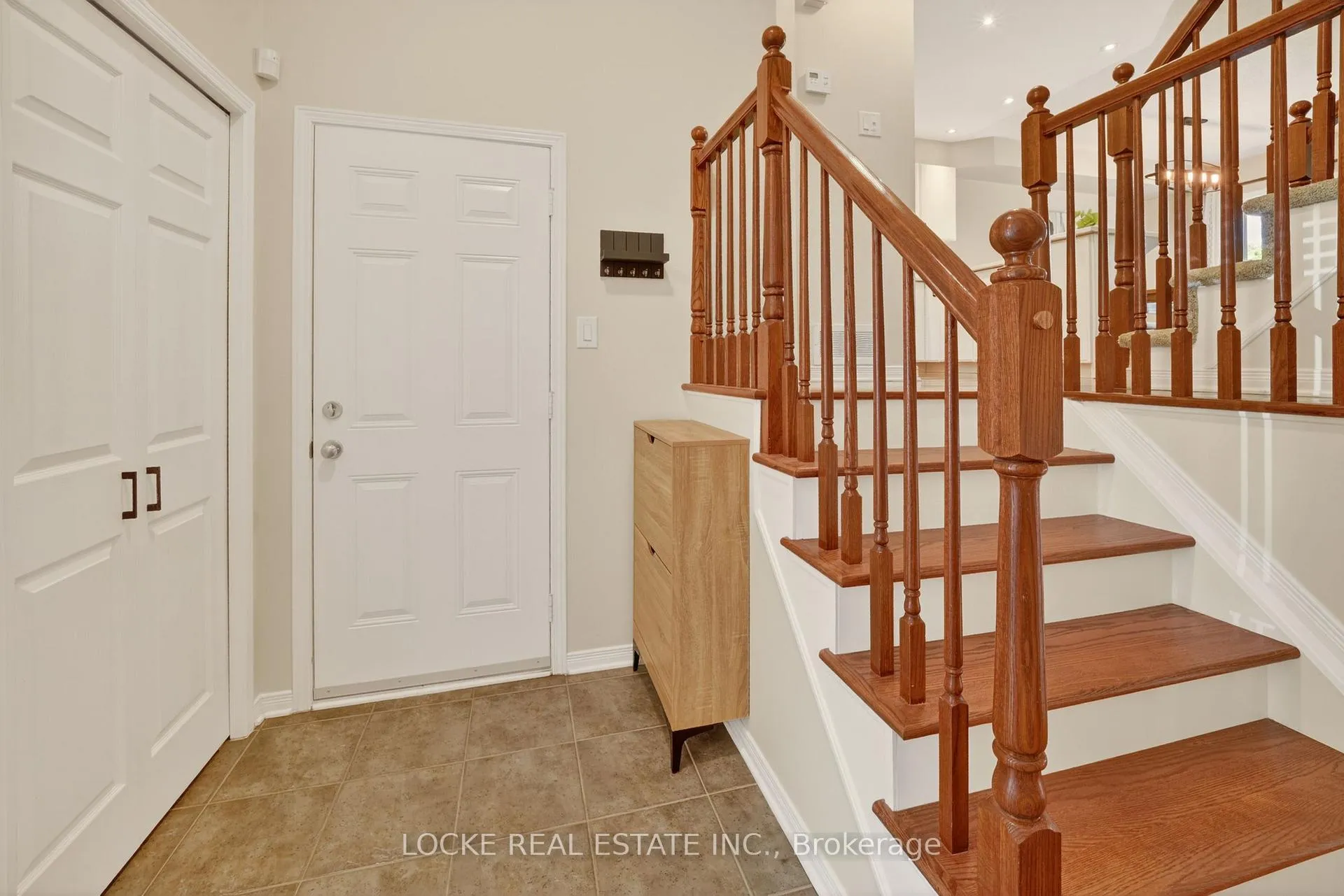 Photo 16 of 112 Parkrose Private, Ottawa, Chatelaine Village — HOMEH