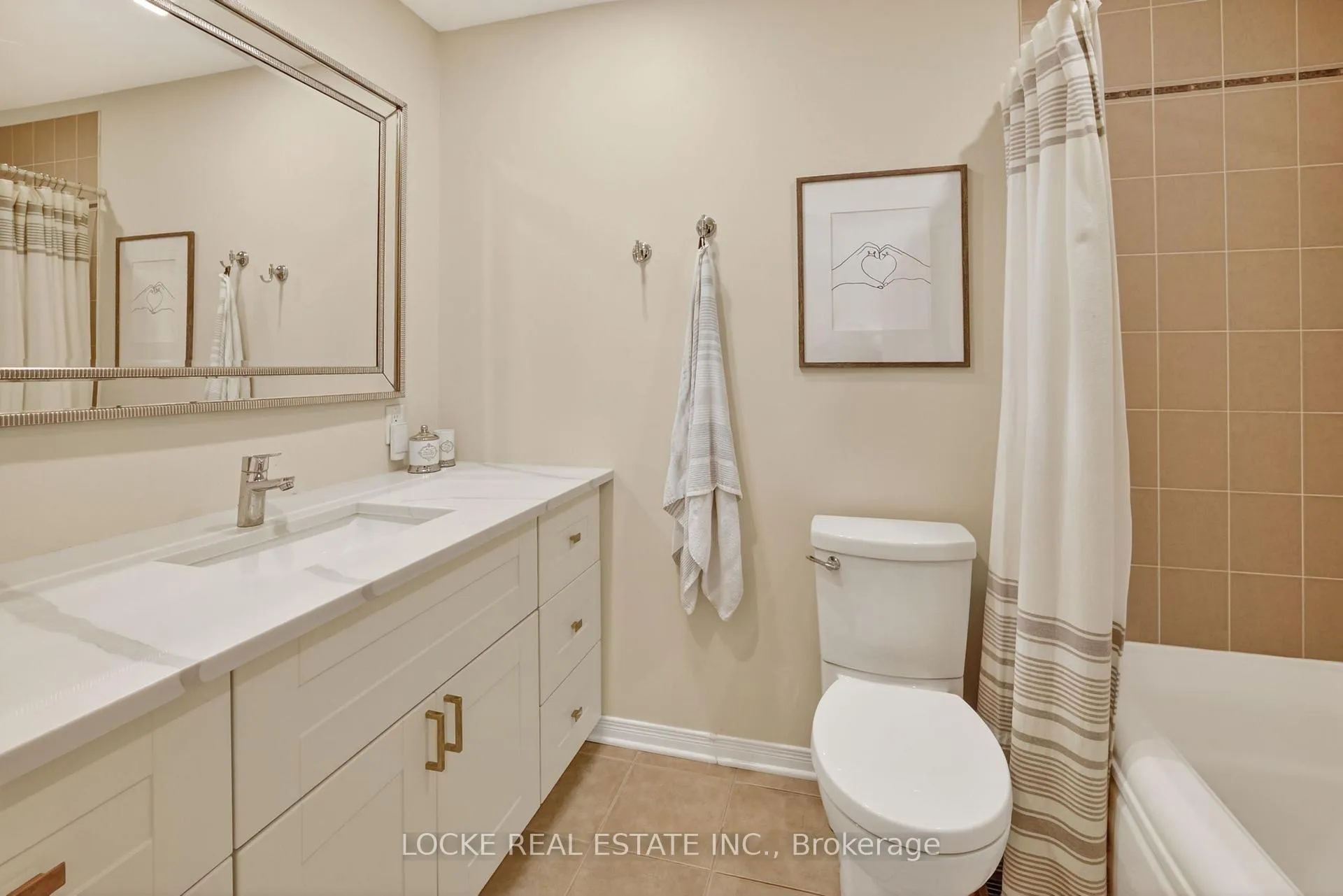 Photo 19 of 112 Parkrose Private, Ottawa, Chatelaine Village — HOMEH