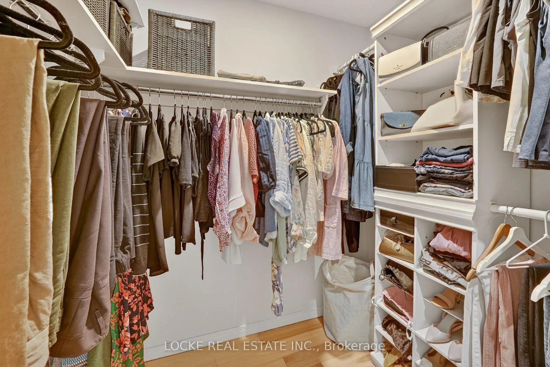 Photo 21 of 112 Parkrose Private, Ottawa, Chatelaine Village — HOMEH