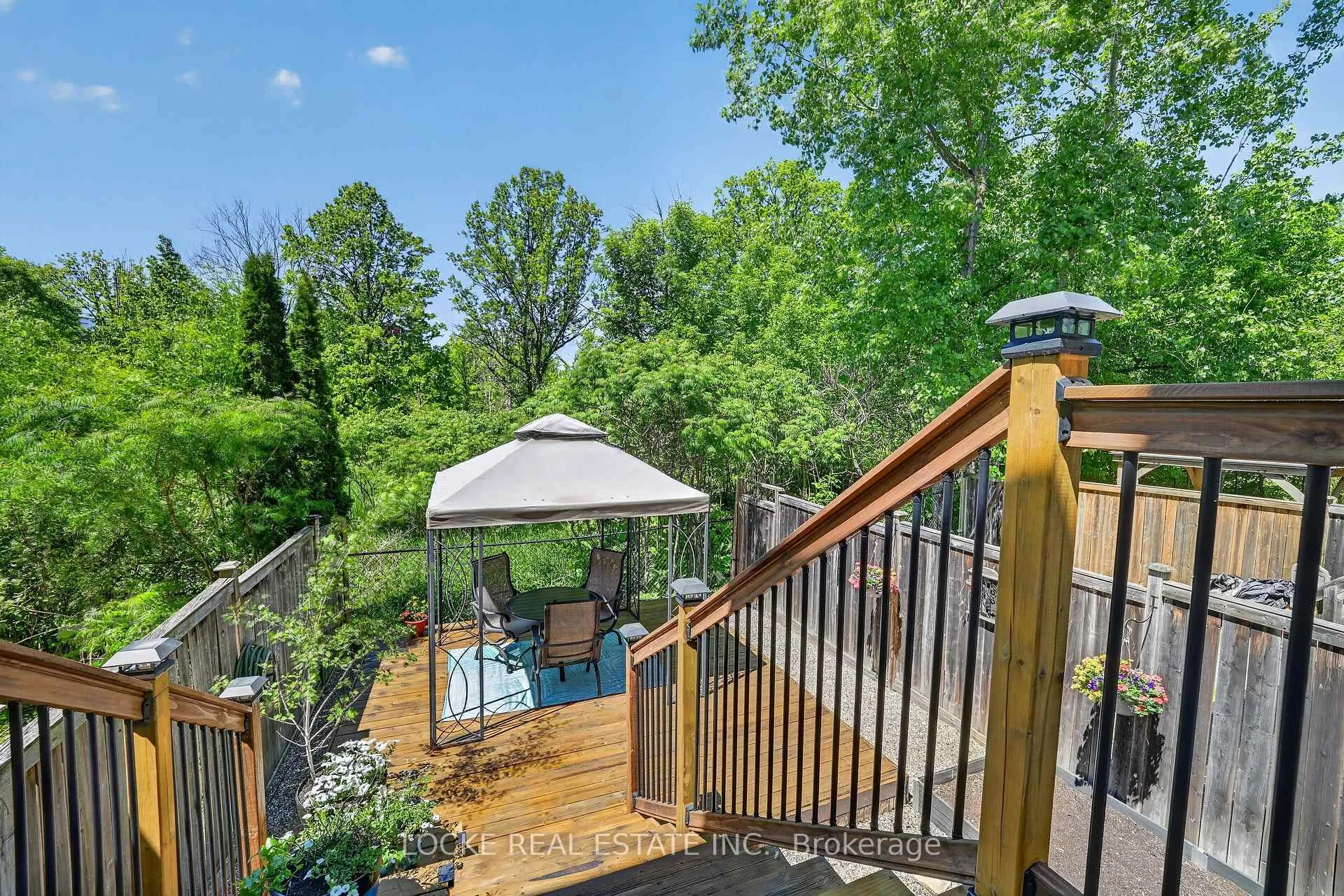 Photo 31 of 112 Parkrose Private, Ottawa, Chatelaine Village — HOMEH