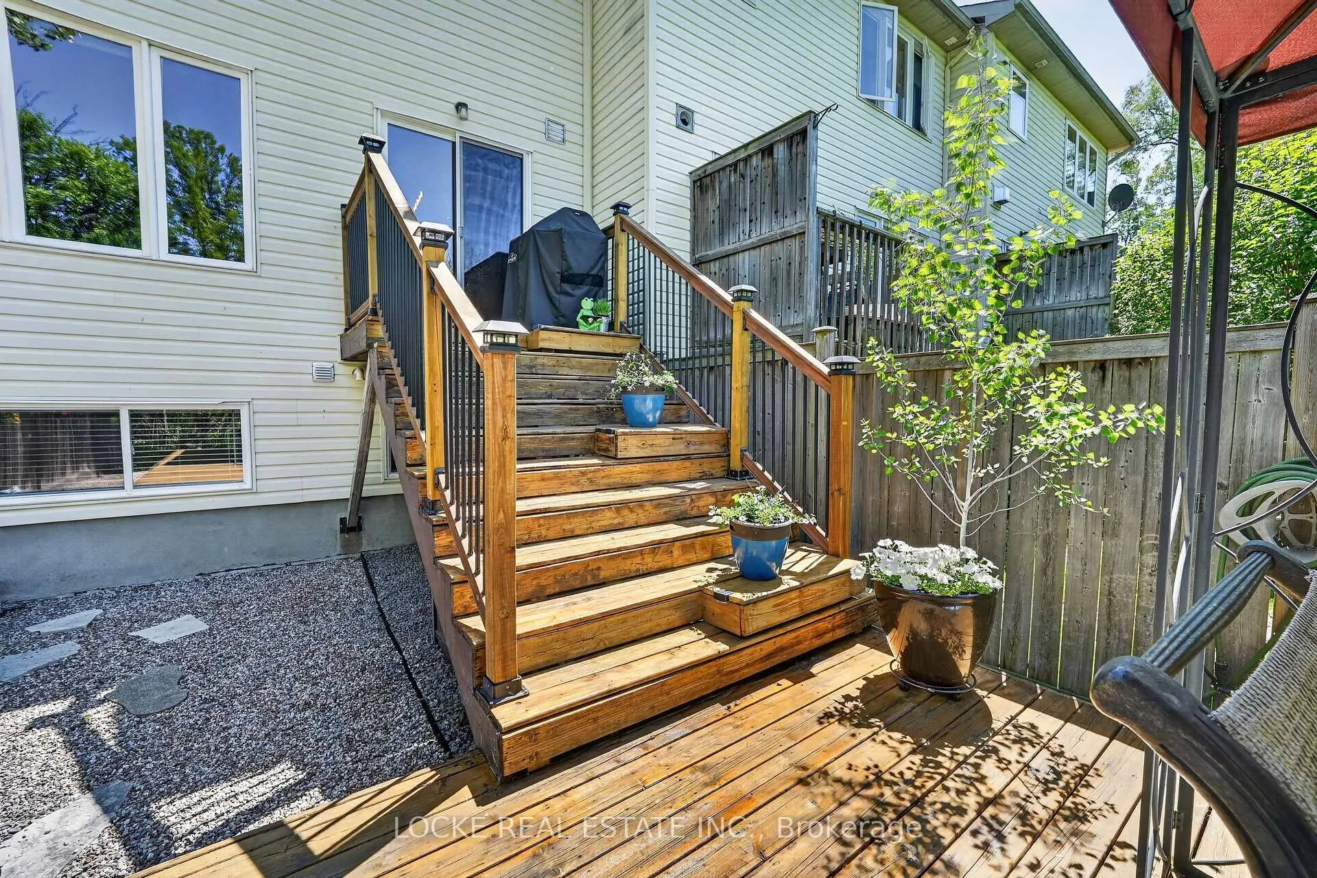 Photo 32 of 112 Parkrose Private, Ottawa, Chatelaine Village — HOMEH