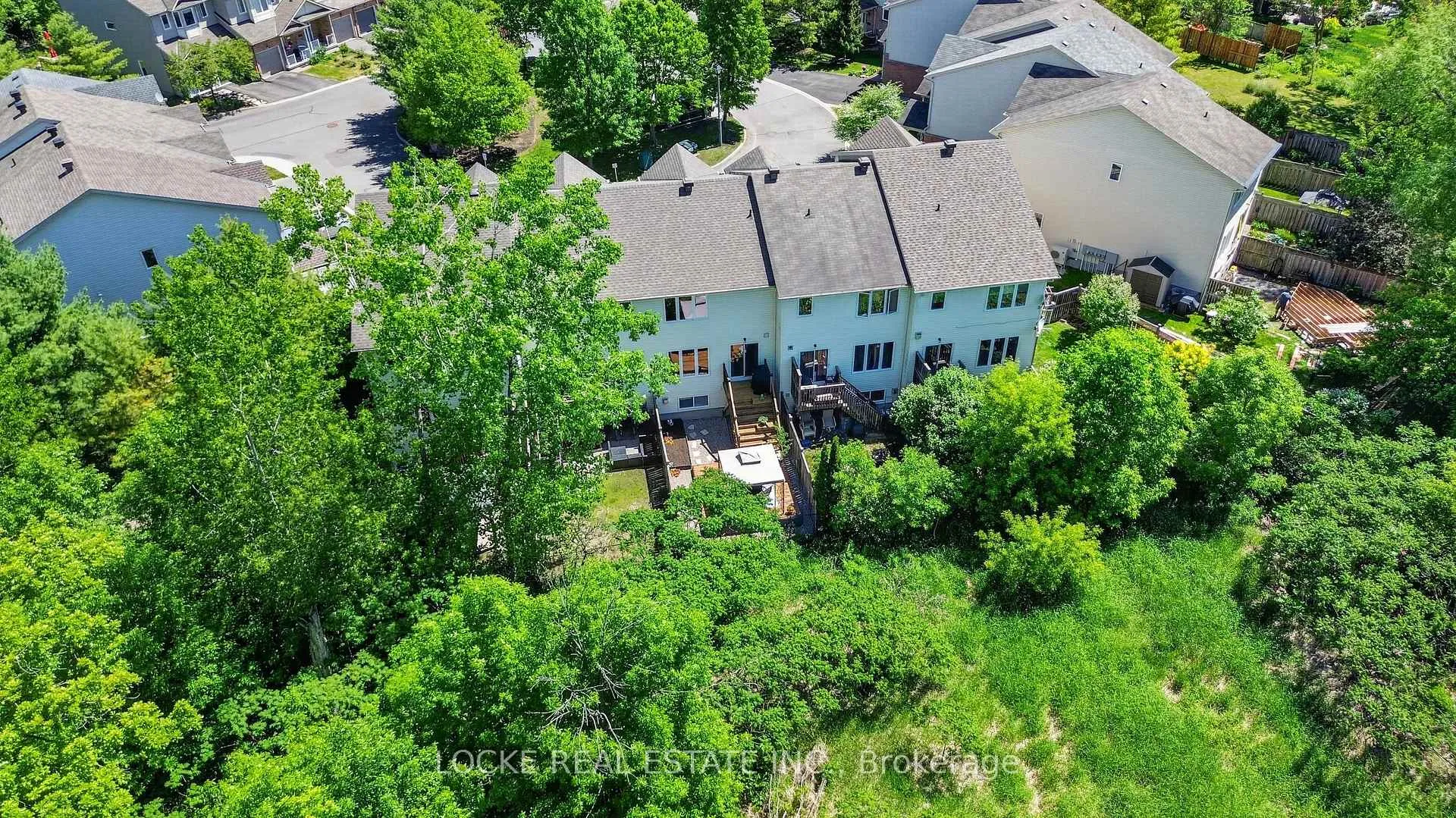Photo 35 of 112 Parkrose Private, Ottawa, Chatelaine Village — HOMEH