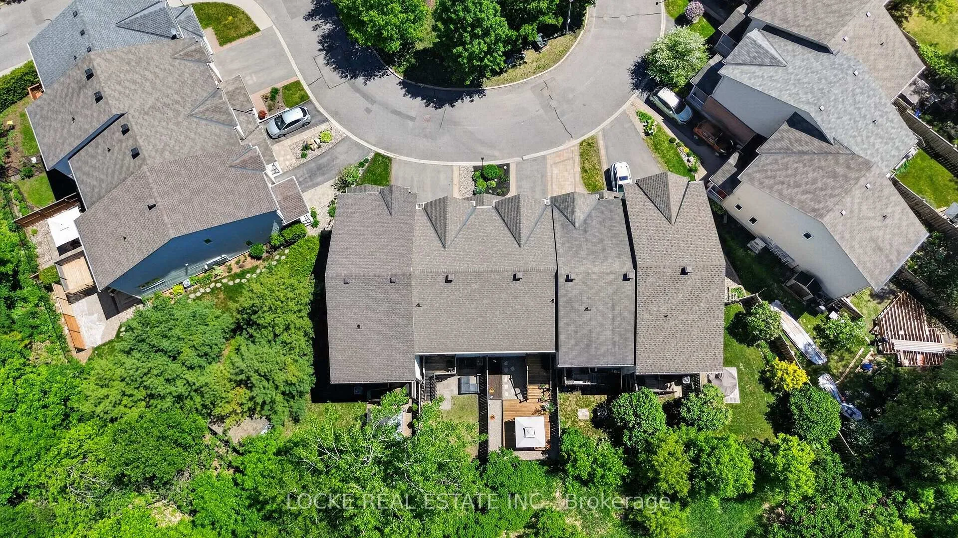 Photo 37 of 112 Parkrose Private, Ottawa, Chatelaine Village — HOMEH