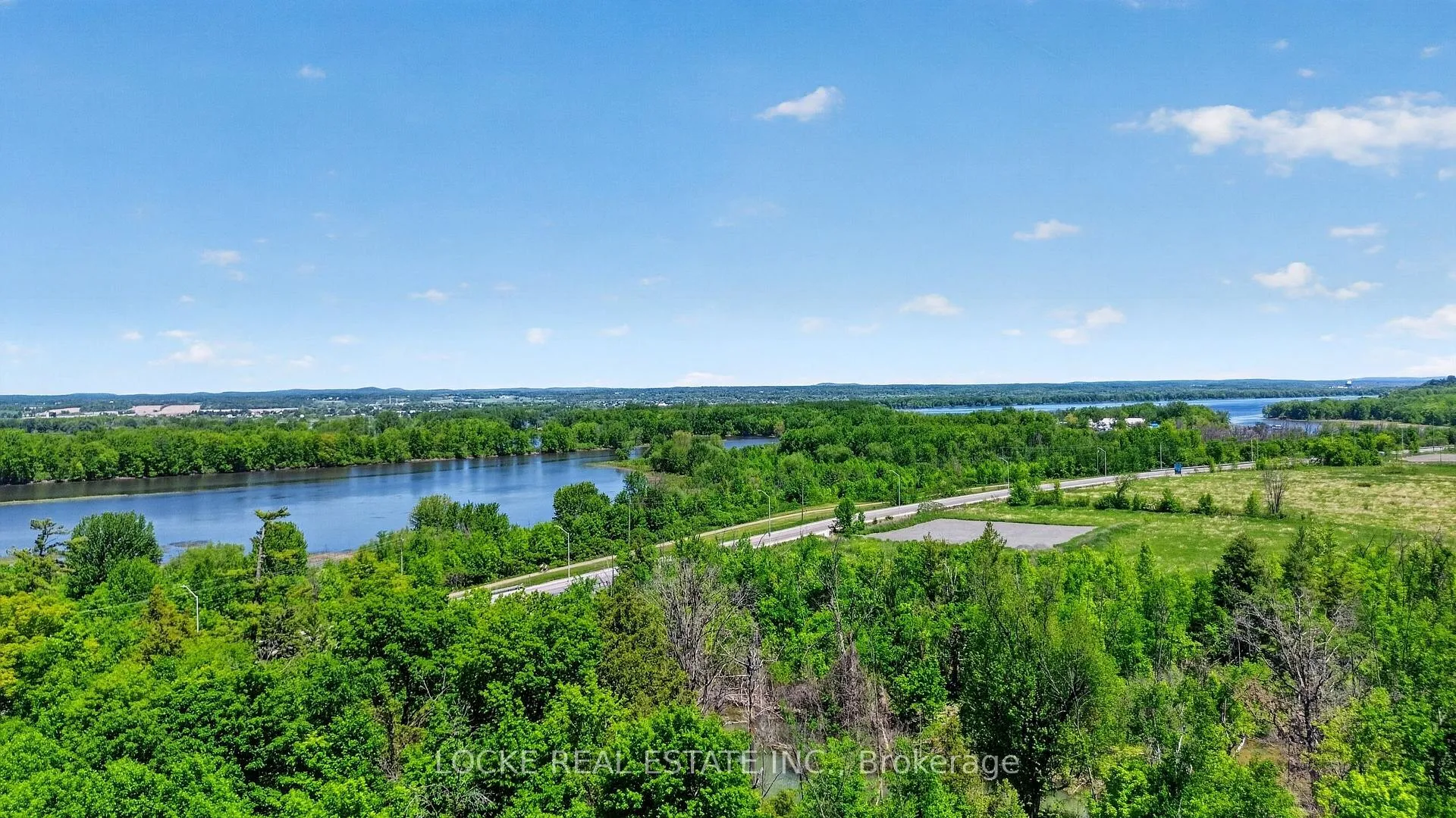 Photo 40 of 112 Parkrose Private, Ottawa, Chatelaine Village — HOMEH