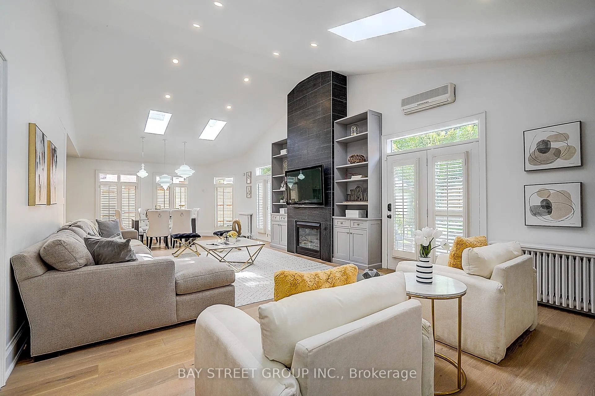 Photo 5 of 3 Silverwood Avenue, Toronto, Forest Hill South — HOMEH