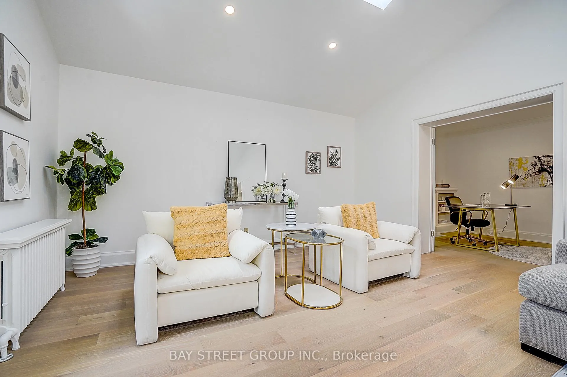 Photo 9 of 3 Silverwood Avenue, Toronto, Forest Hill South — HOMEH