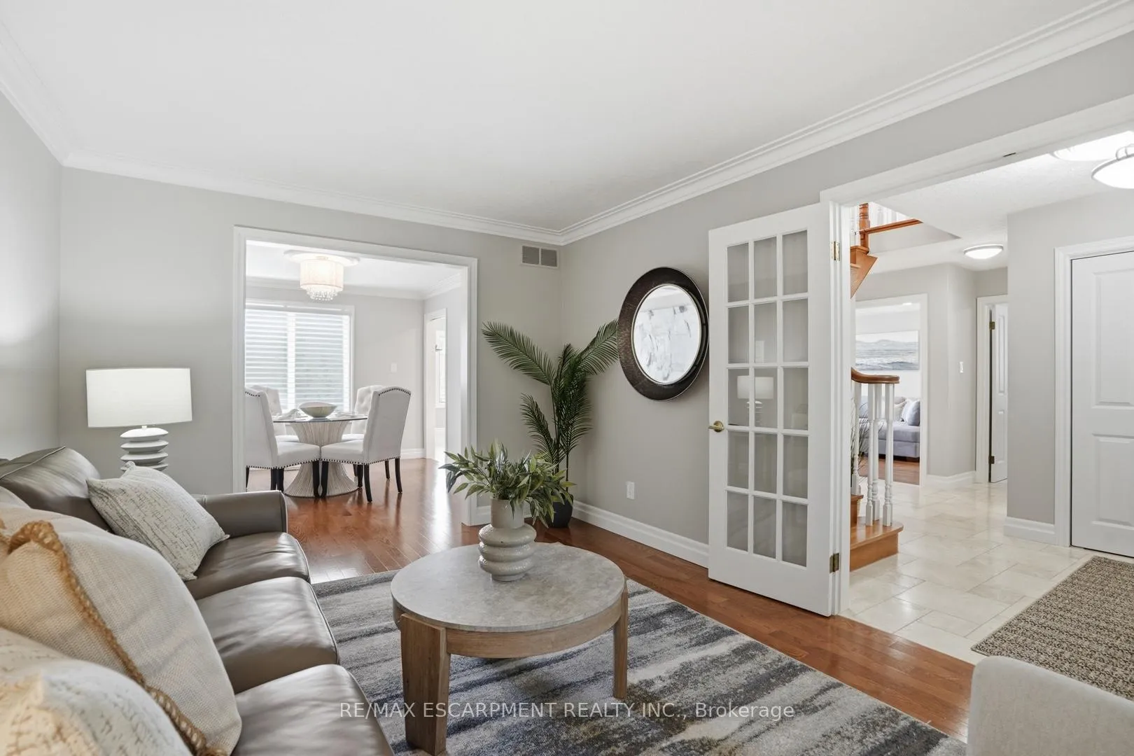 Photo 11 of 28 Bathgate Drive, Guelph, Kortright East — HOMEH