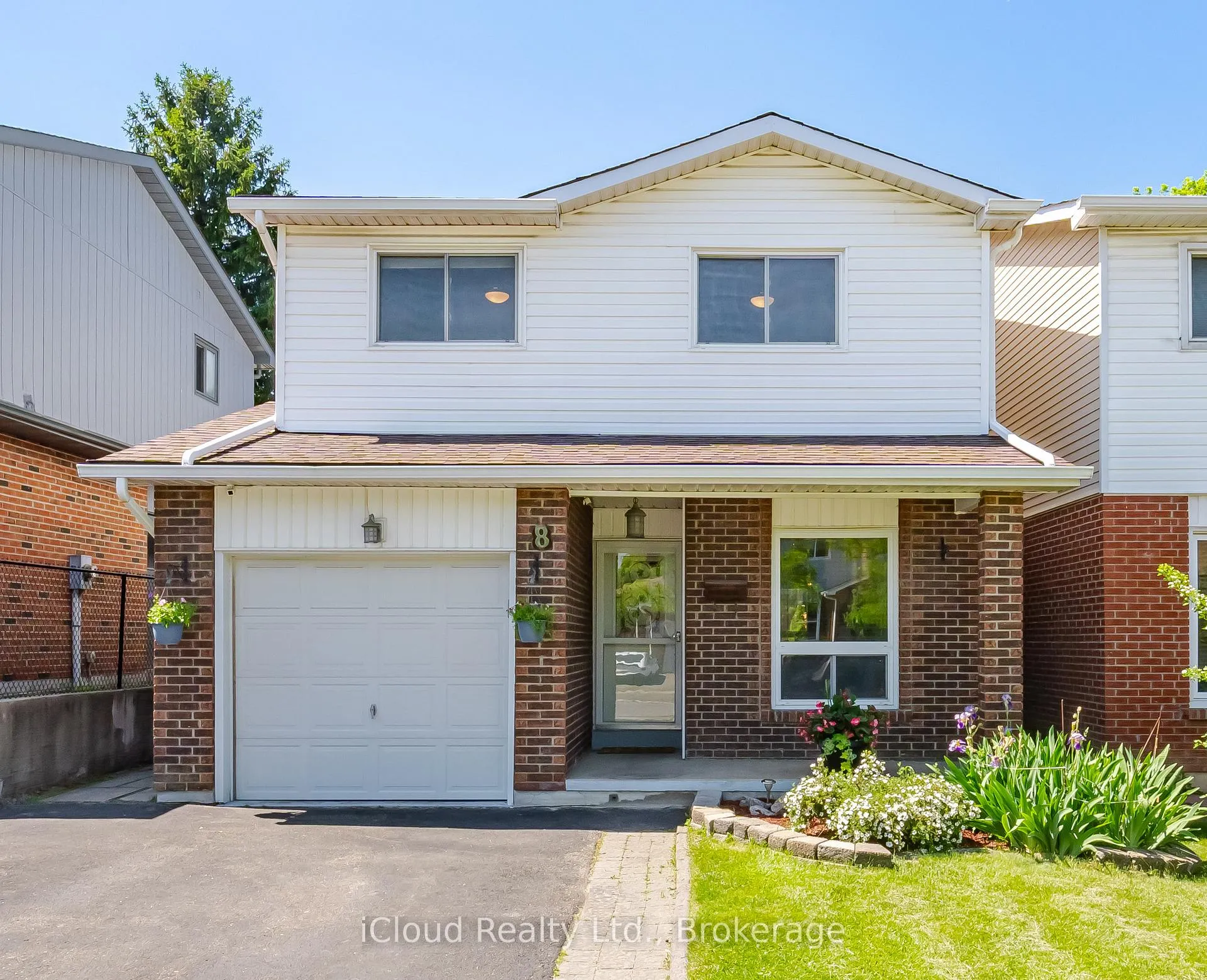 Photo 1 of 8 Lindridge Avenue, Brampton, Westgate — HOMEH