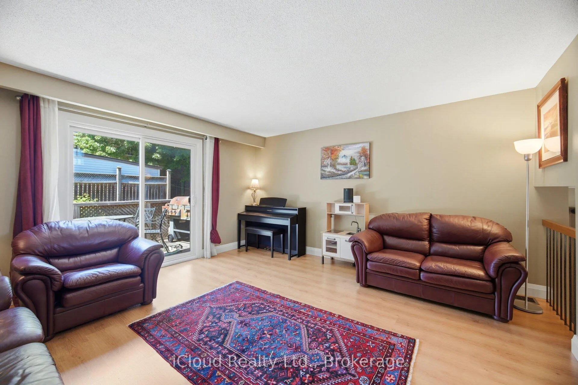Photo 15 of 8 Lindridge Avenue, Brampton, Westgate — HOMEH
