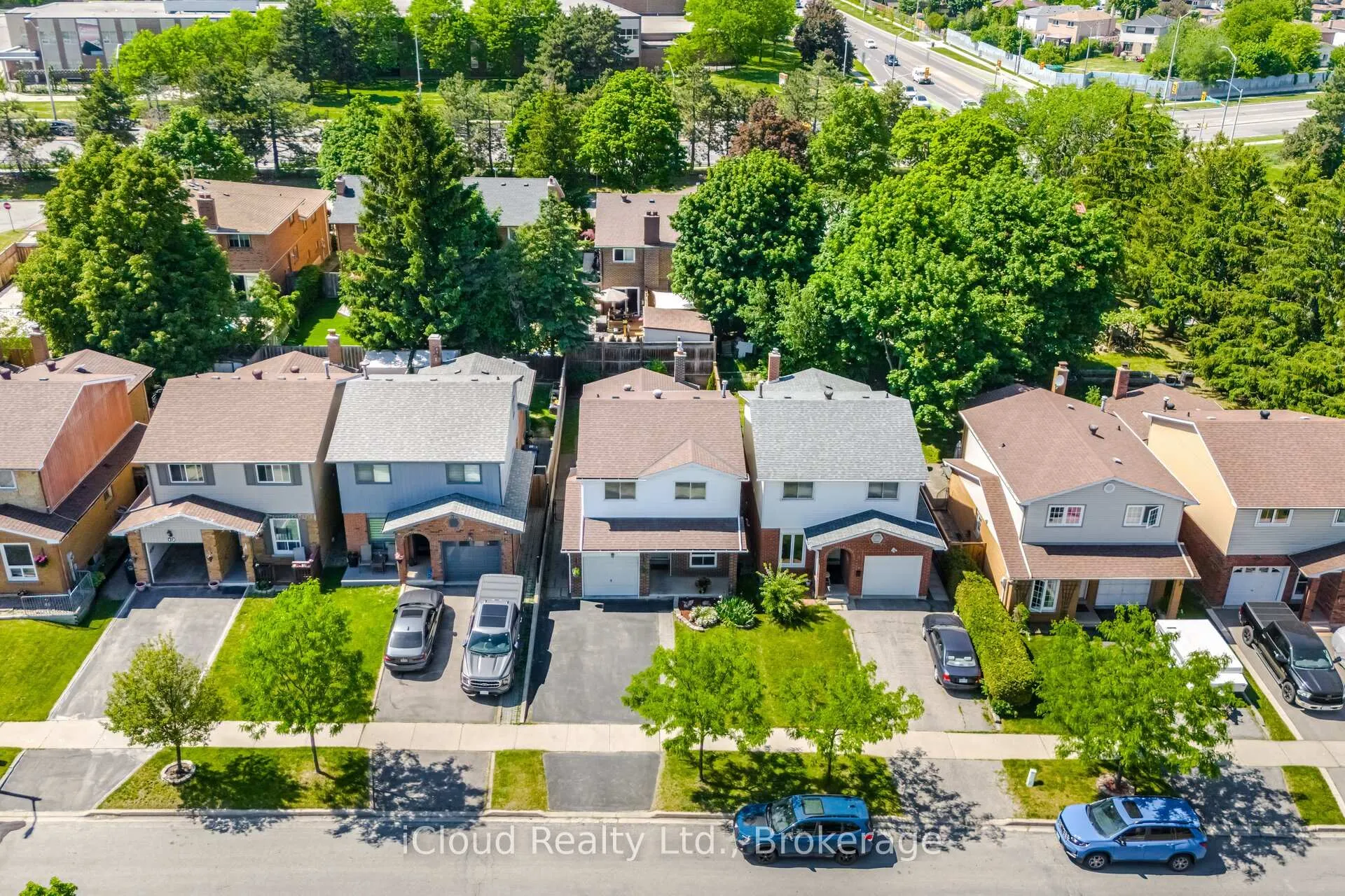 Photo 45 of 8 Lindridge Avenue, Brampton, Westgate — HOMEH