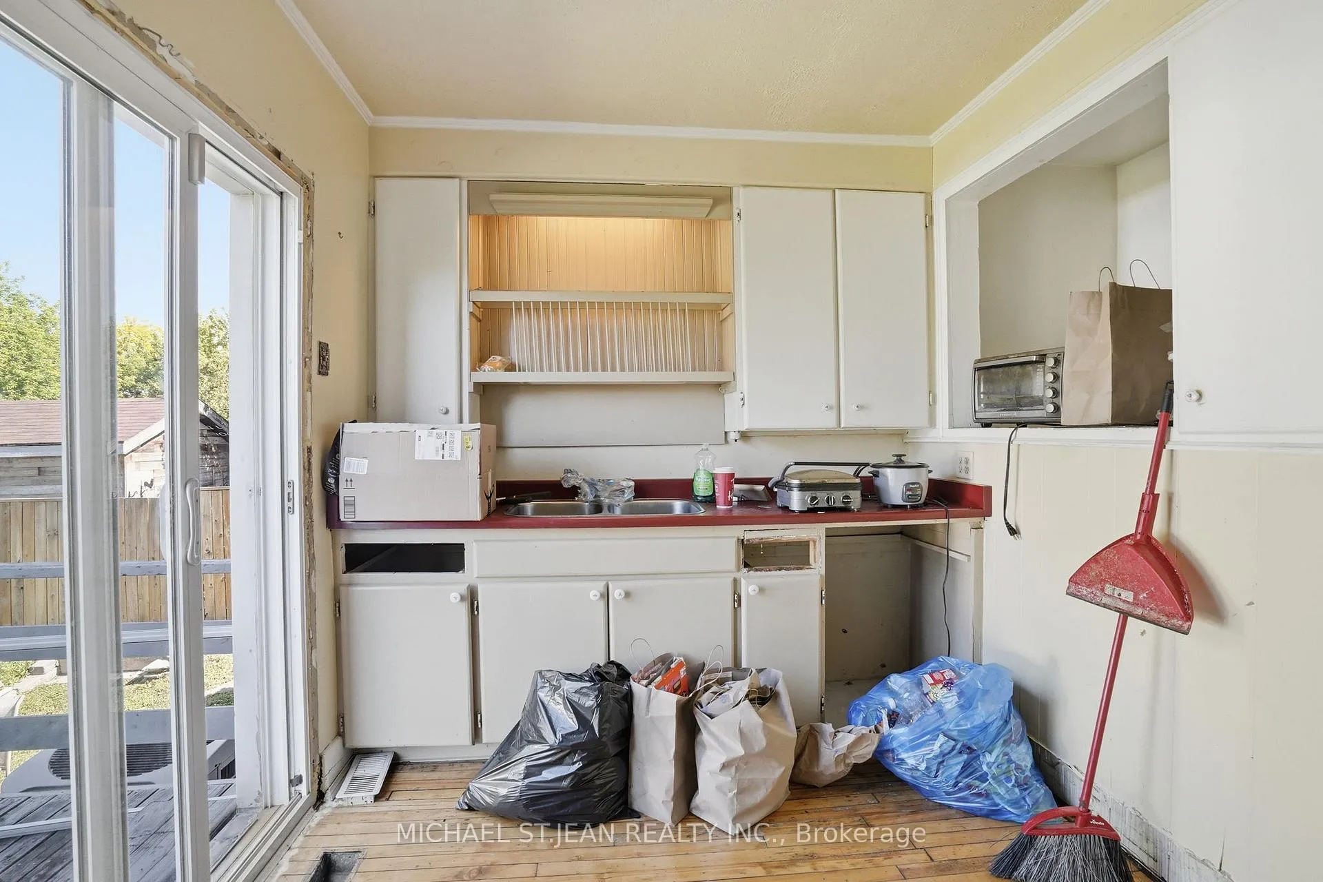 Photo 5 of 139 Adeline Avenue, Hamilton, Normanhurst — HOMEH