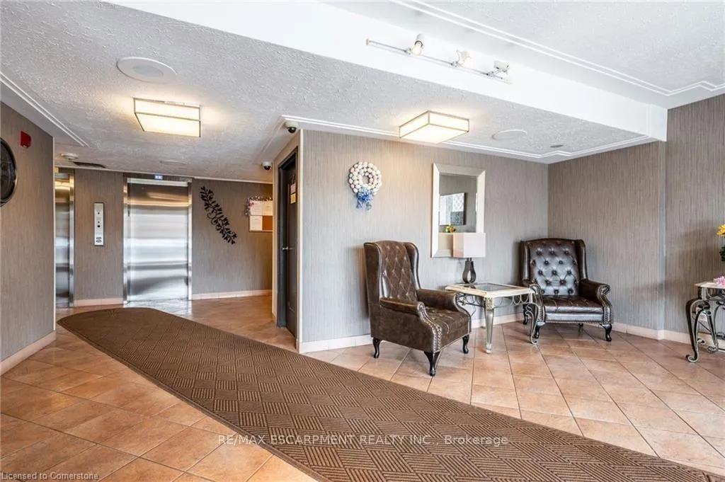Photo 4 of Unit 402, 40 Harrisford Street, Hamilton, Red Hill — HOMEH