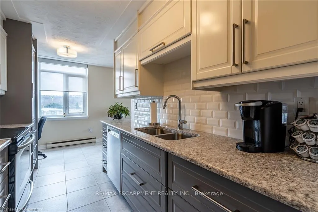 Photo 15 of Unit 402, 40 Harrisford Street, Hamilton, Red Hill — HOMEH
