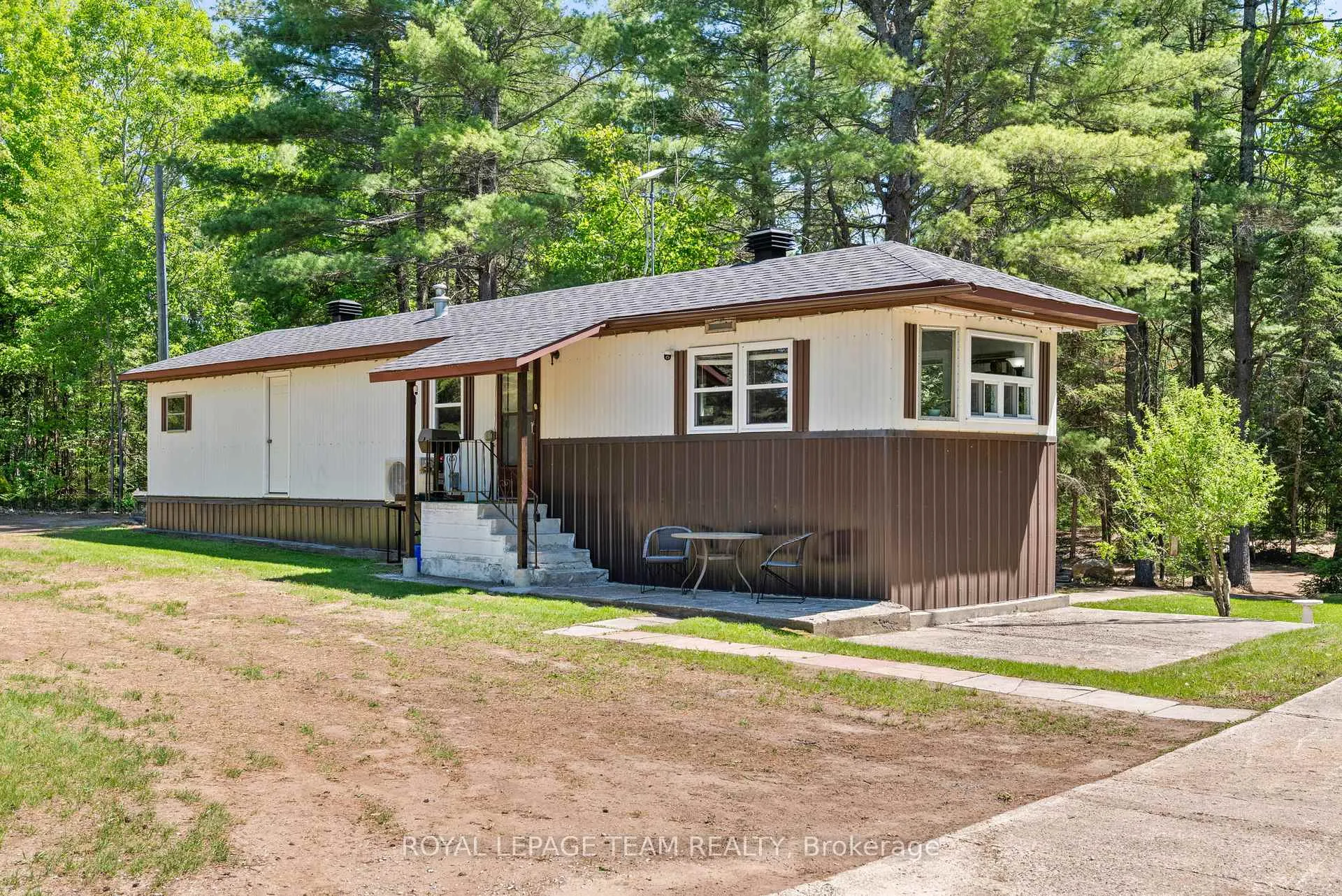 Photo 1 of 611 Burnstown Road, McNab/Braeside, Mcnab/Braeside Twps — HOMEH