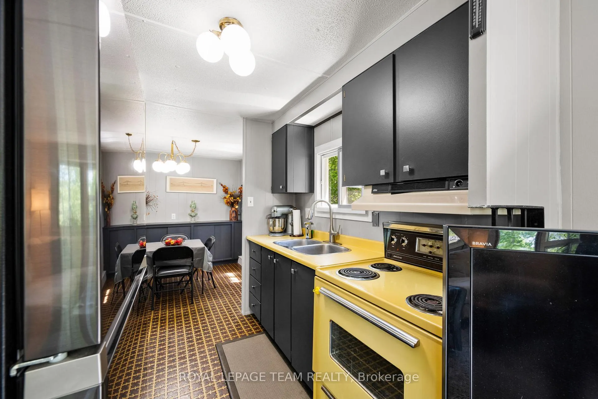 Photo 10 of 611 Burnstown Road, McNab/Braeside, Mcnab/Braeside Twps — HOMEH