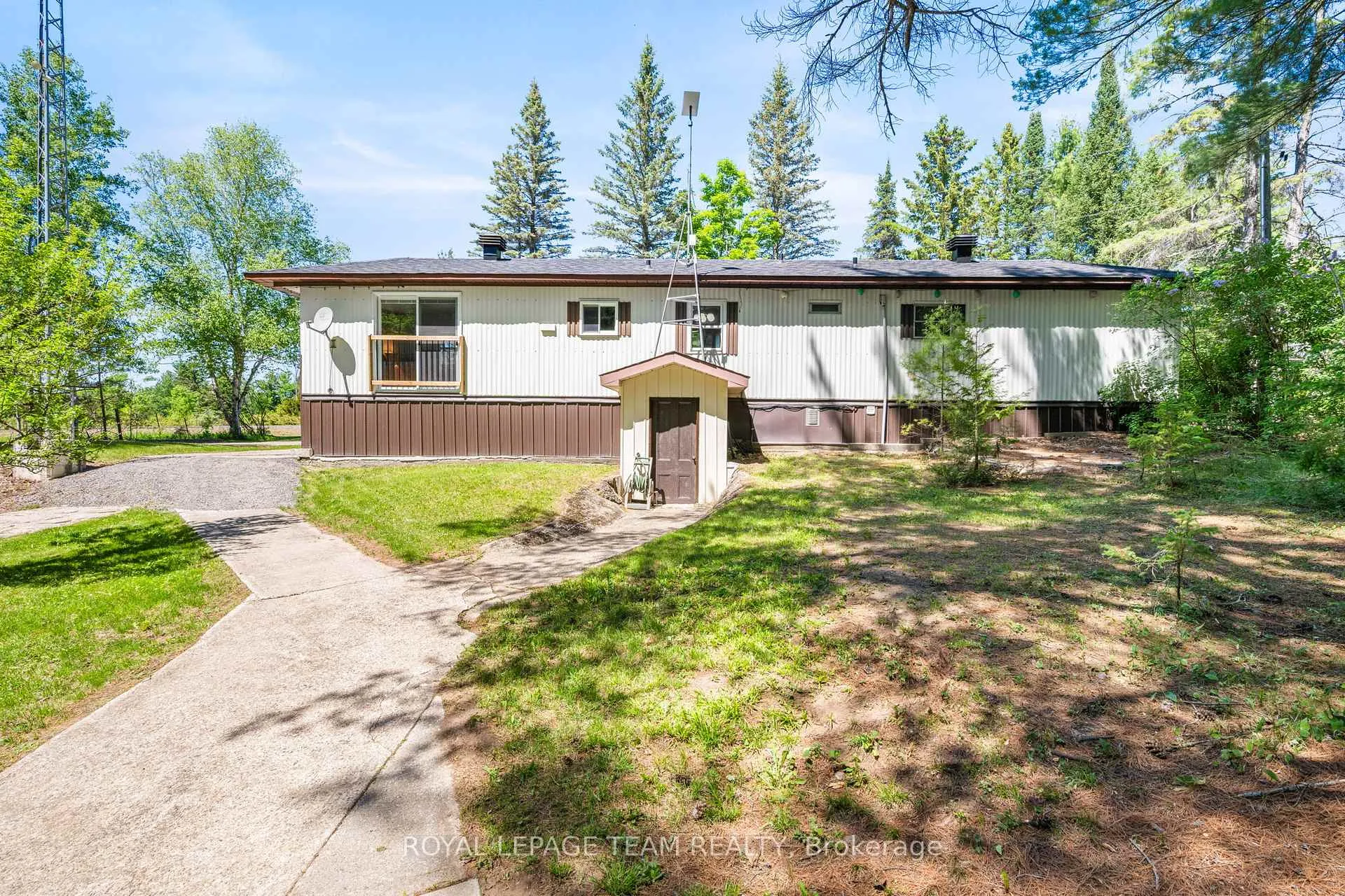 Photo 23 of 611 Burnstown Road, McNab/Braeside, Mcnab/Braeside Twps — HOMEH