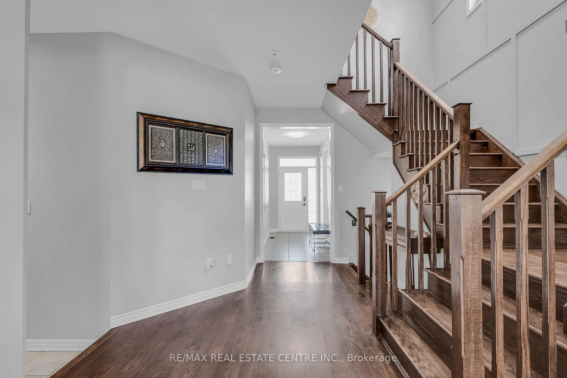 Photo 7 of 460 Equestrian Way, Cambridge, Silver Heights — HOMEH