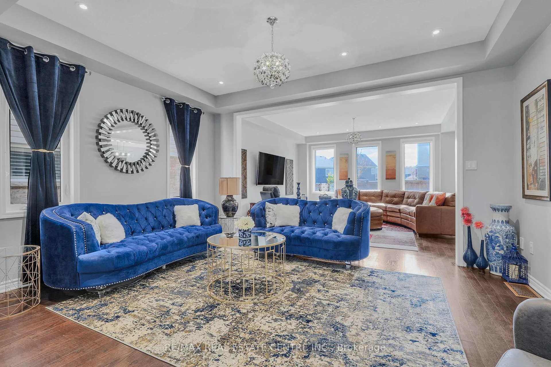 Photo 8 of 460 Equestrian Way, Cambridge, Silver Heights — HOMEH