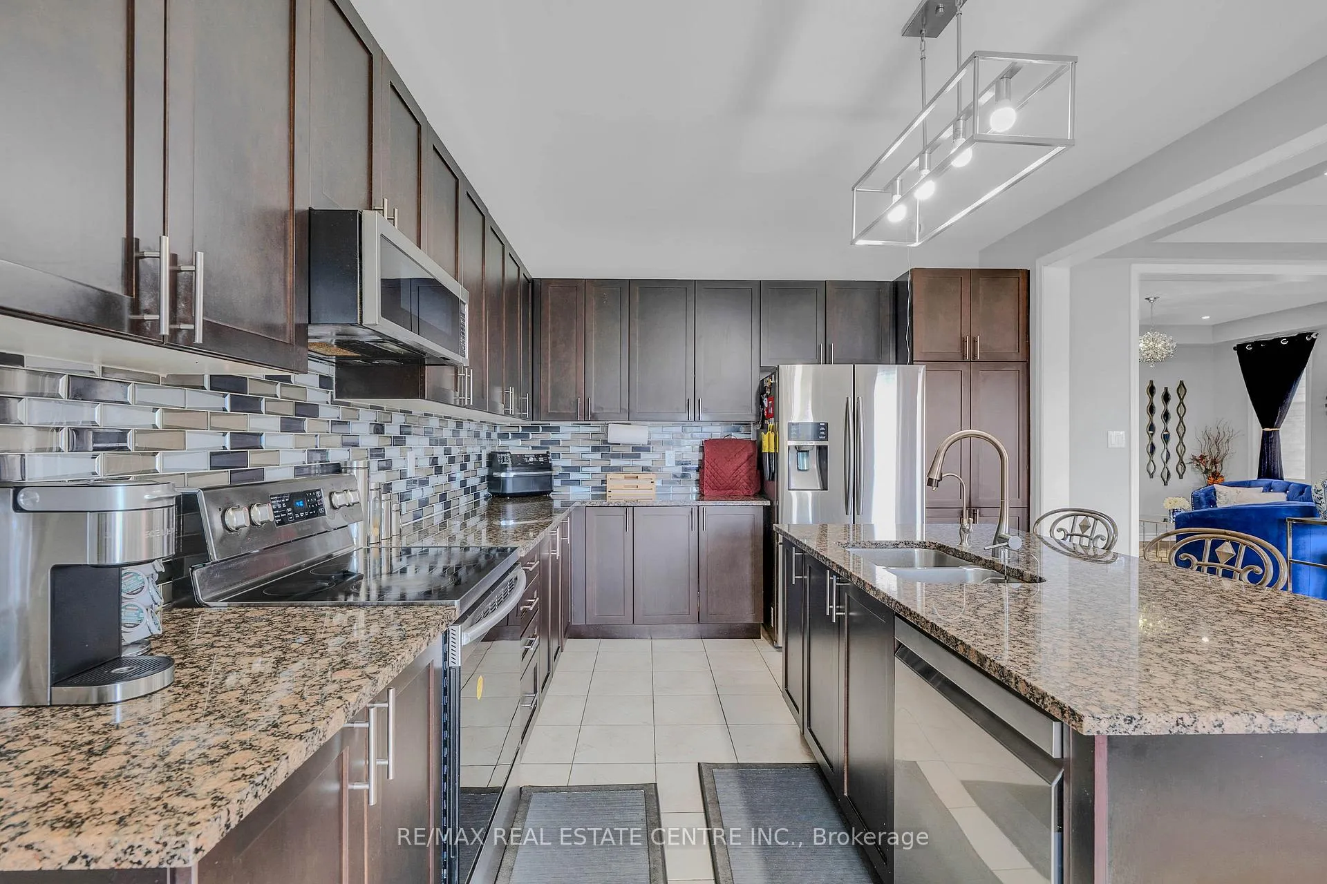 Photo 15 of 460 Equestrian Way, Cambridge, Silver Heights — HOMEH