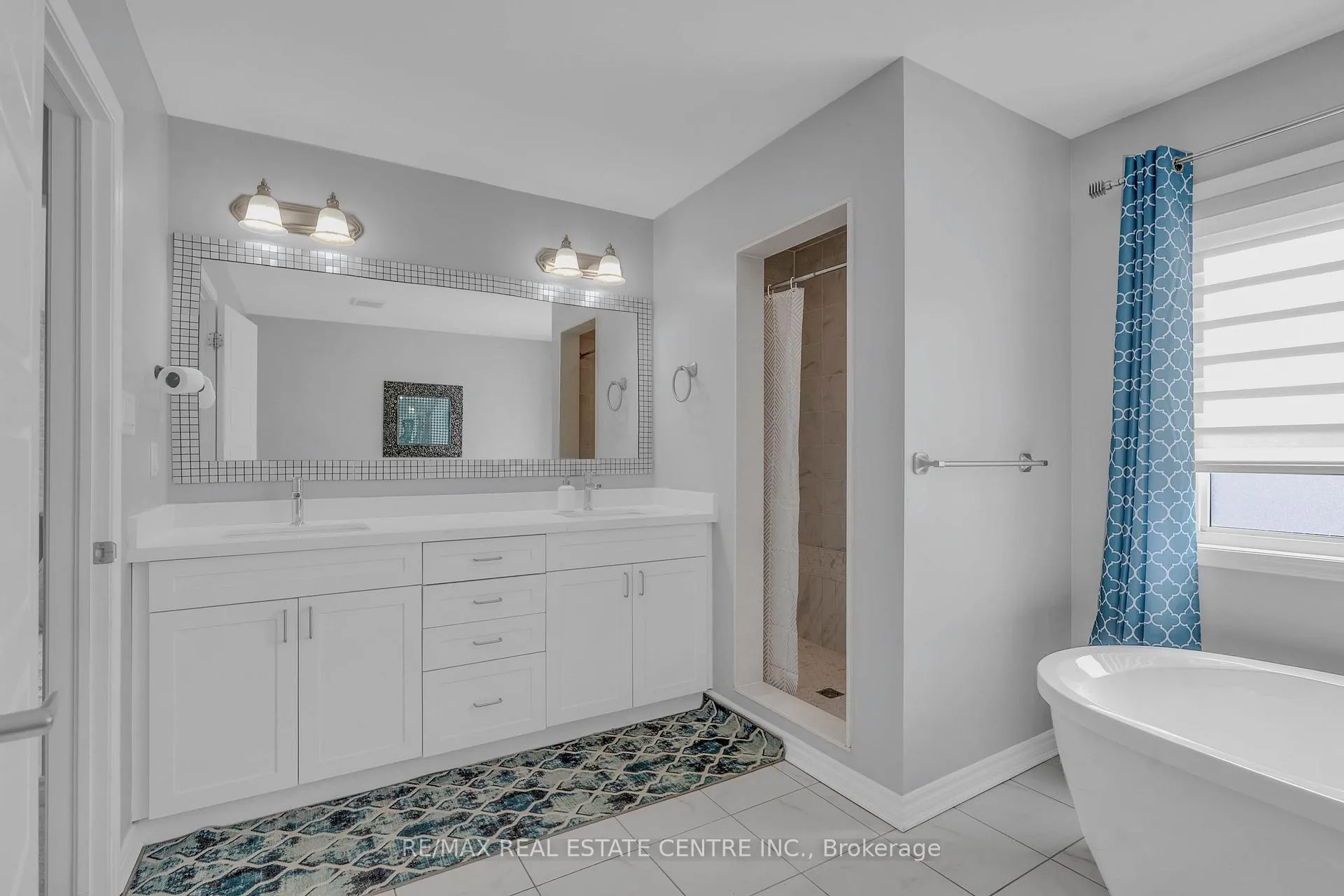 Photo 23 of 460 Equestrian Way, Cambridge, Silver Heights — HOMEH