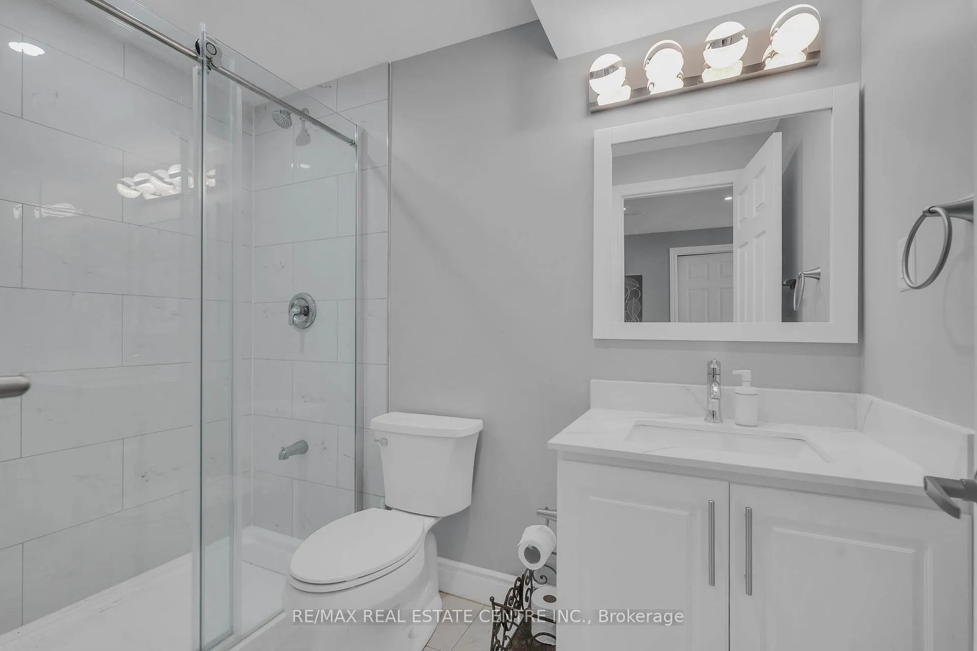Photo 39 of 460 Equestrian Way, Cambridge, Silver Heights — HOMEH