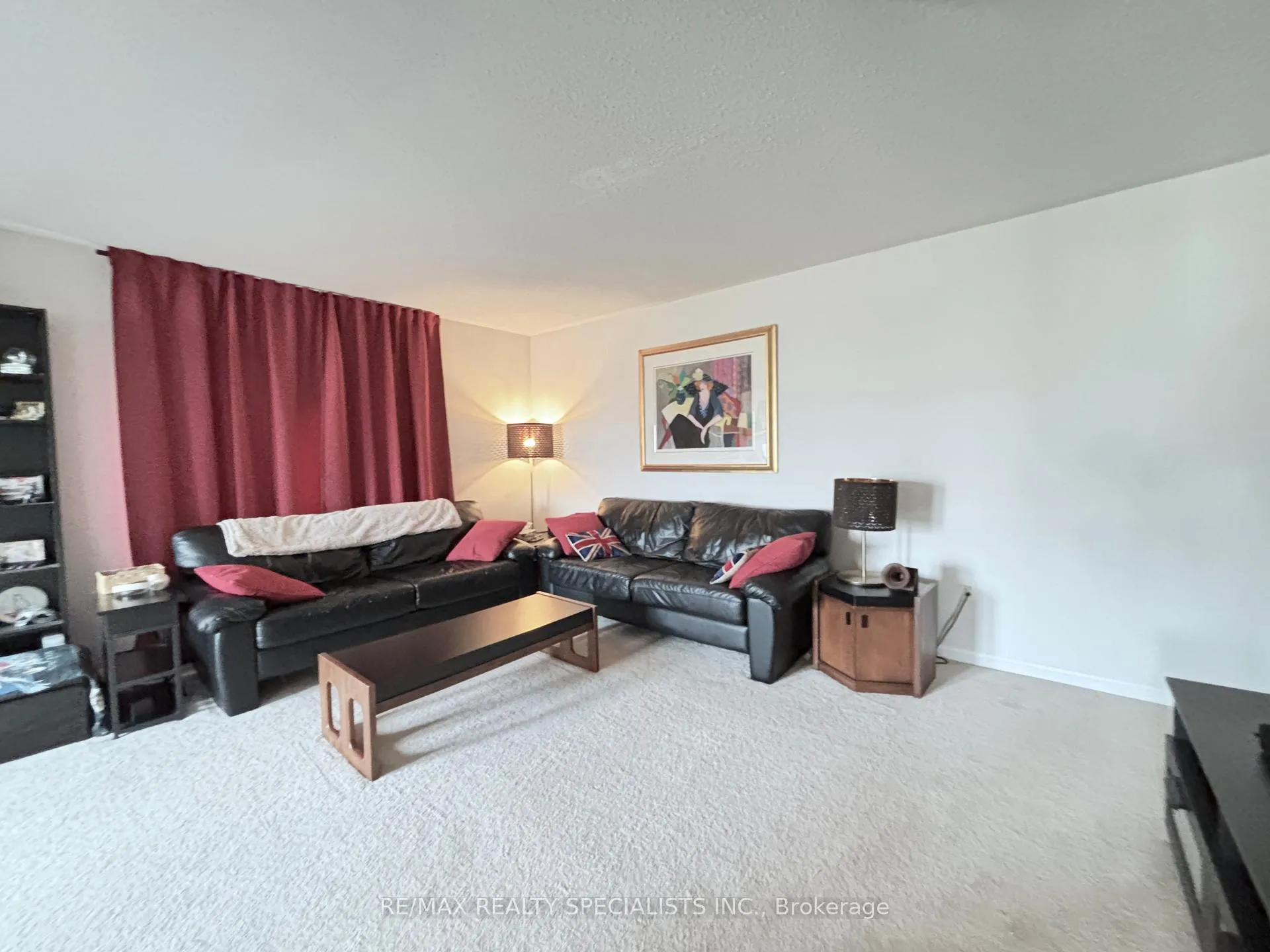 Photo 3 of 230 Mortimer Crescent, Milton, Harrison — HOMEH