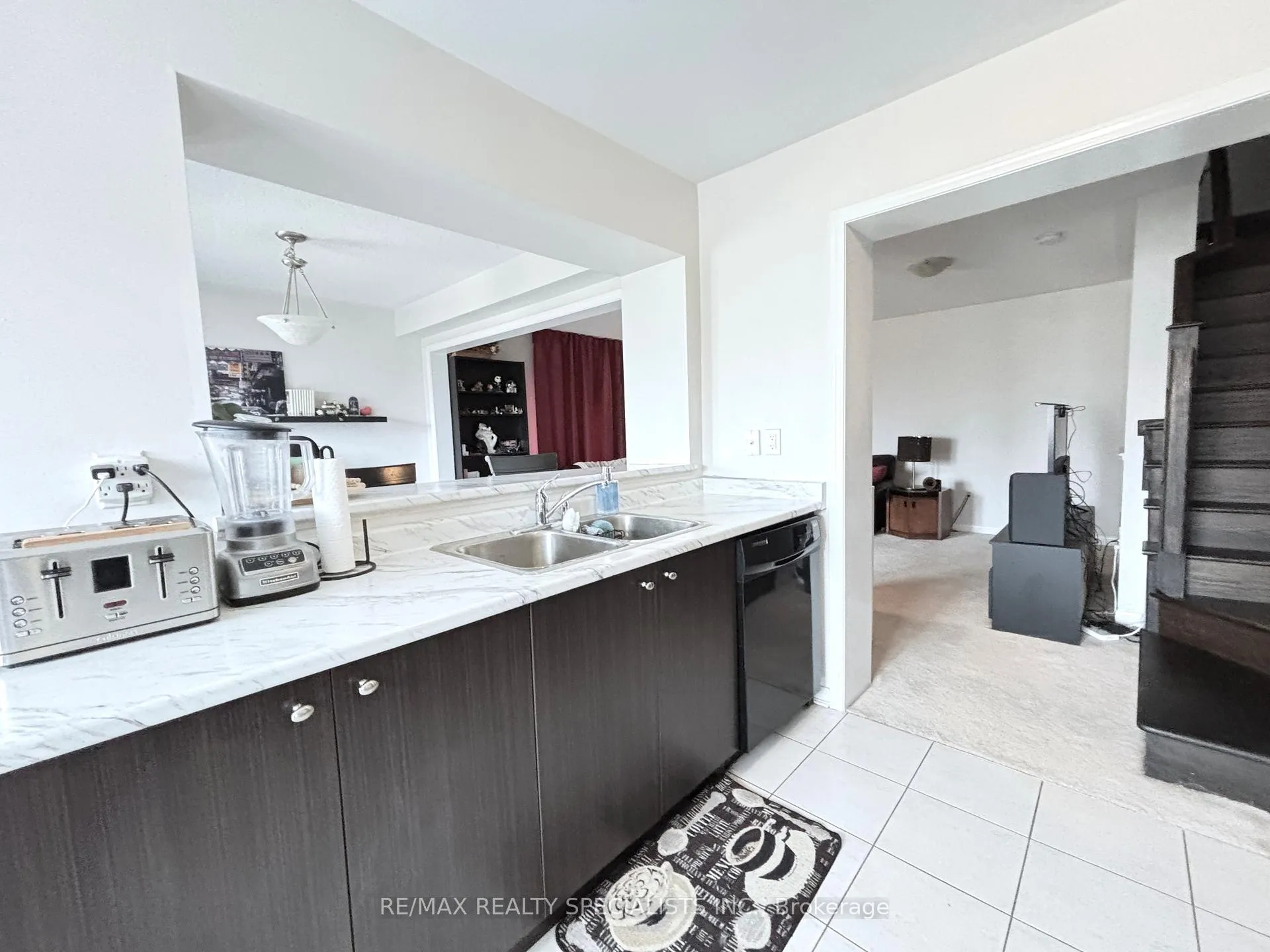 Photo 8 of 230 Mortimer Crescent, Milton, Harrison — HOMEH