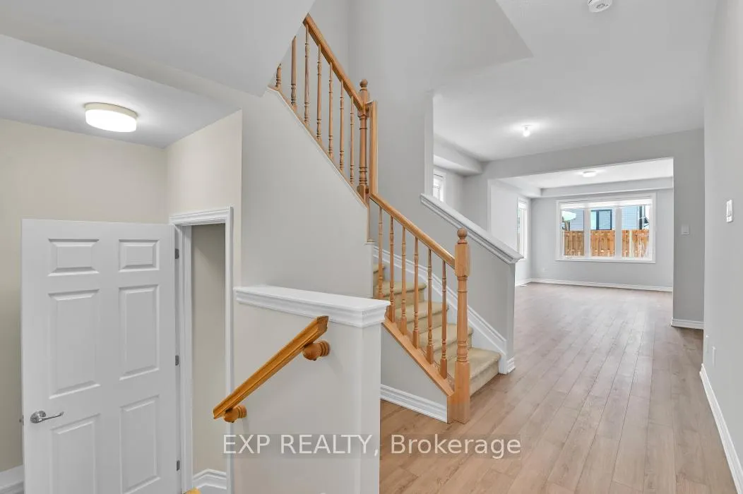 Photo 2 of 531 Rye Grass Way, Ottawa, Barrhaven - Half Moon Bay — HOMEH