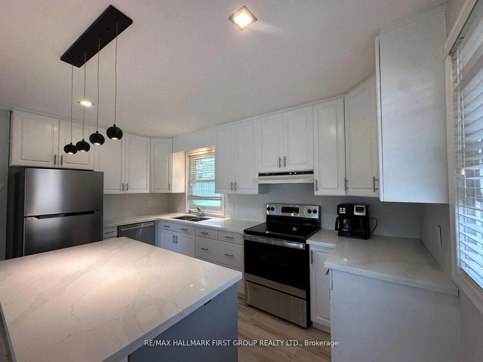 Photo 2 of 714 Tennyson Avenue, Oshawa, Donevan — HOMEH