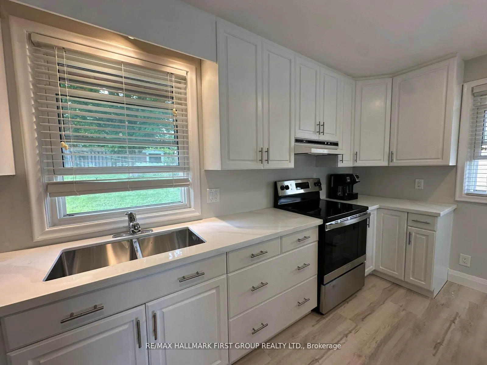 Photo 7 of 714 Tennyson Avenue, Oshawa, Donevan — HOMEH