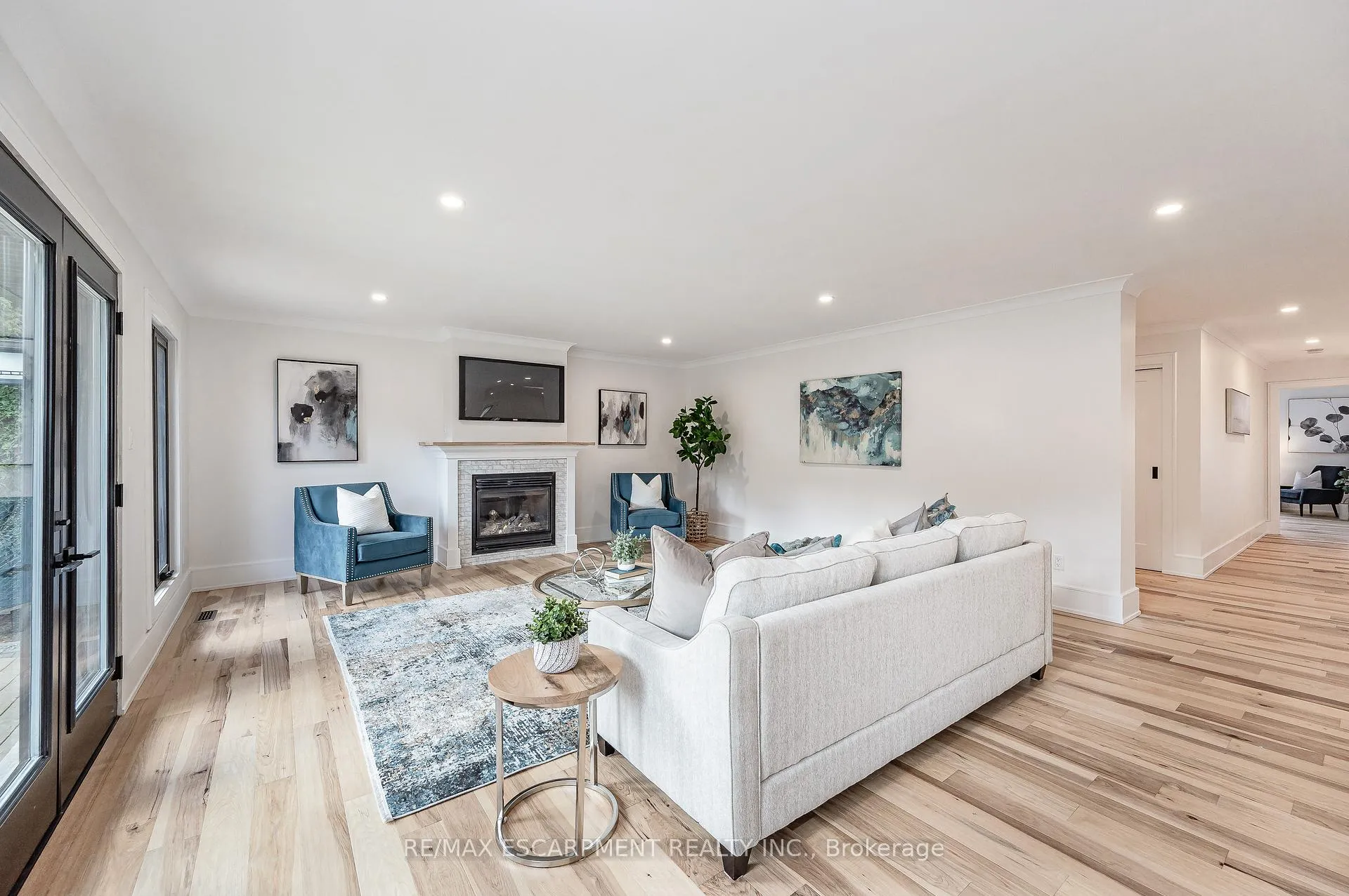 Photo 7 of 175 Bluebell Crescent, Hamilton, Ancaster — HOMEH