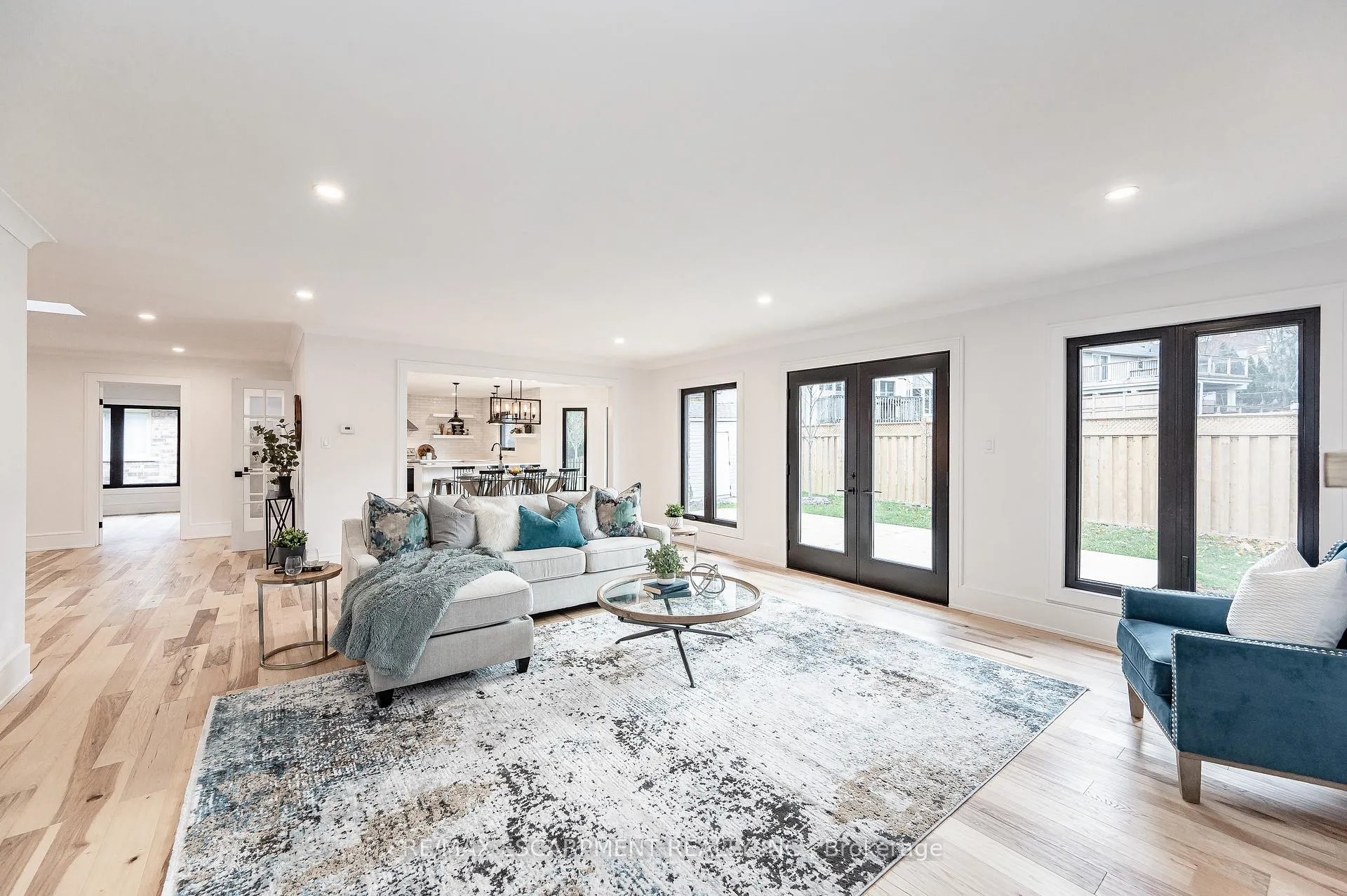 Photo 9 of 175 Bluebell Crescent, Hamilton, Ancaster — HOMEH