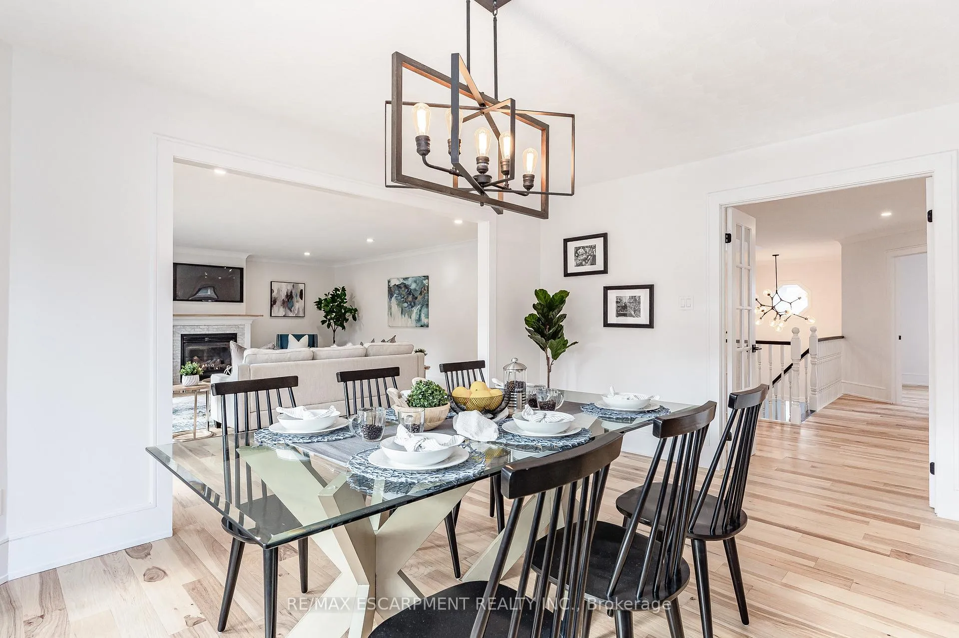 Photo 12 of 175 Bluebell Crescent, Hamilton, Ancaster — HOMEH