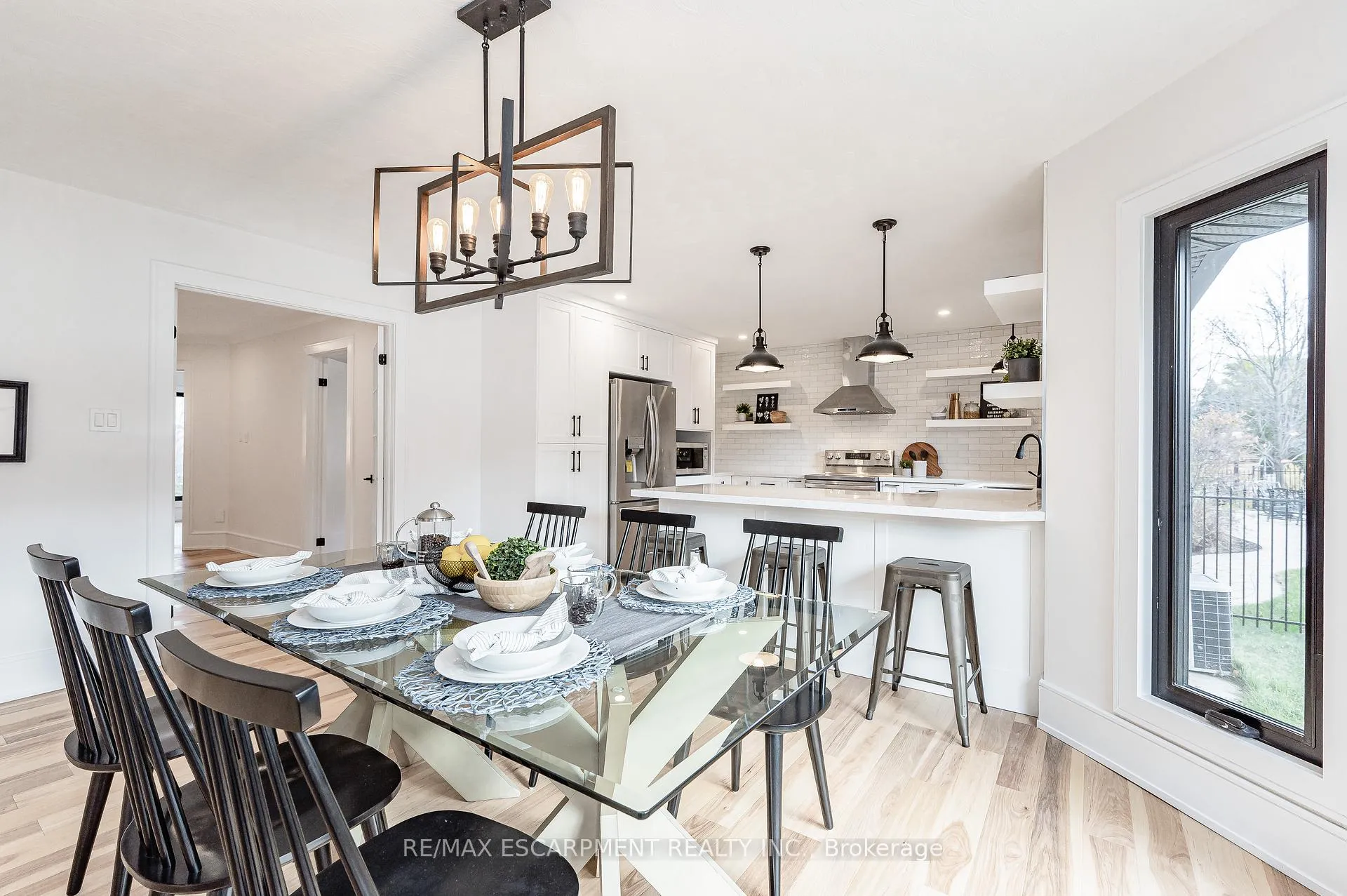 Photo 13 of 175 Bluebell Crescent, Hamilton, Ancaster — HOMEH