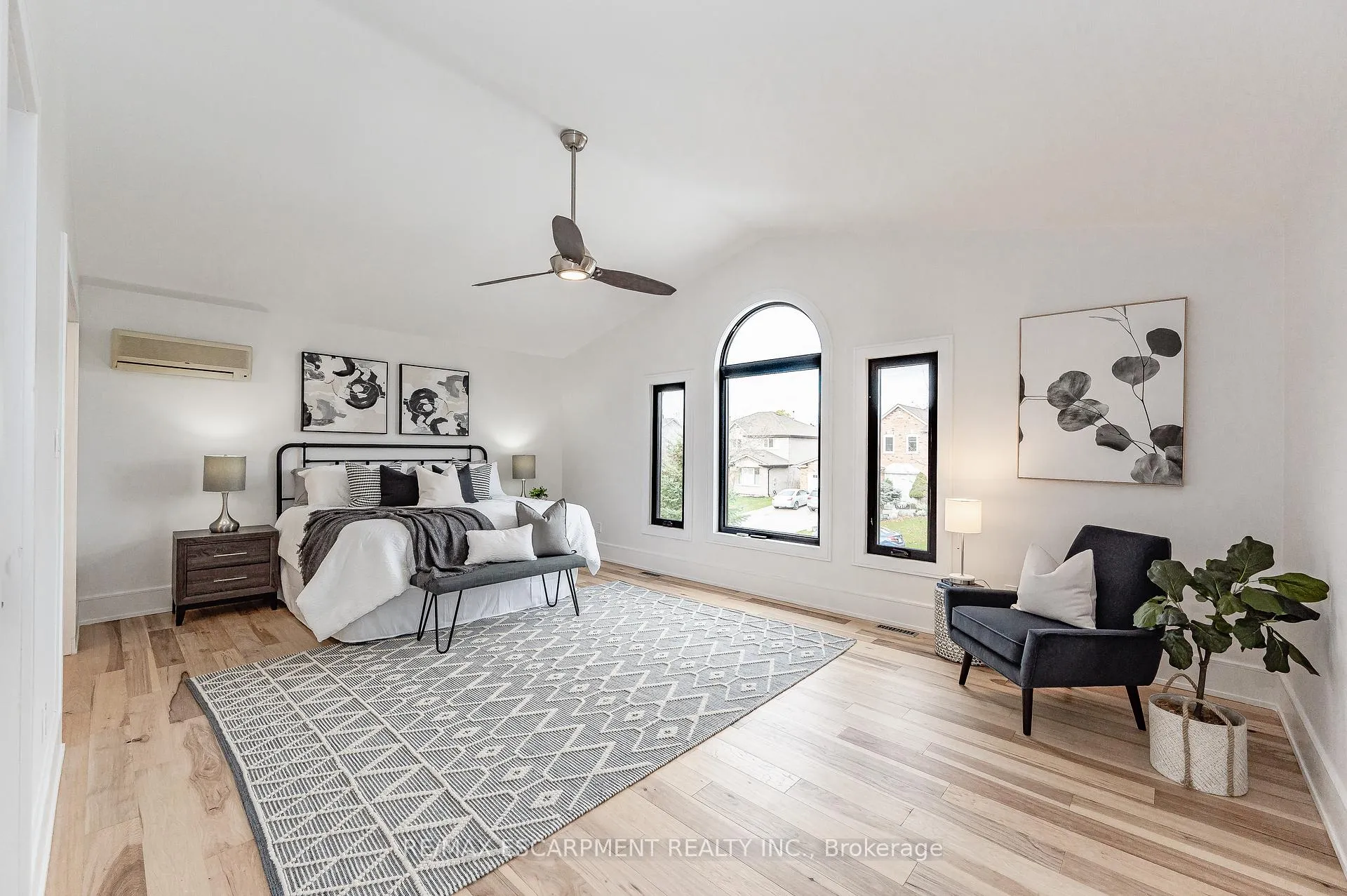 Photo 19 of 175 Bluebell Crescent, Hamilton, Ancaster — HOMEH