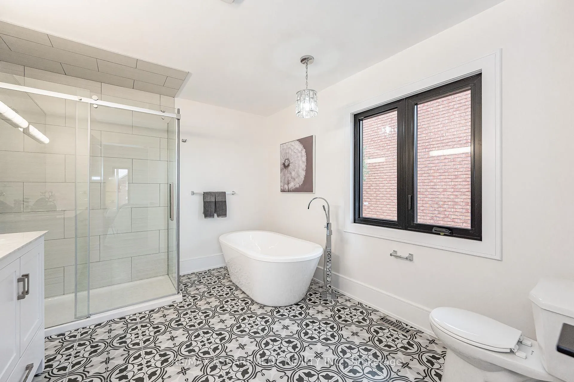 Photo 22 of 175 Bluebell Crescent, Hamilton, Ancaster — HOMEH