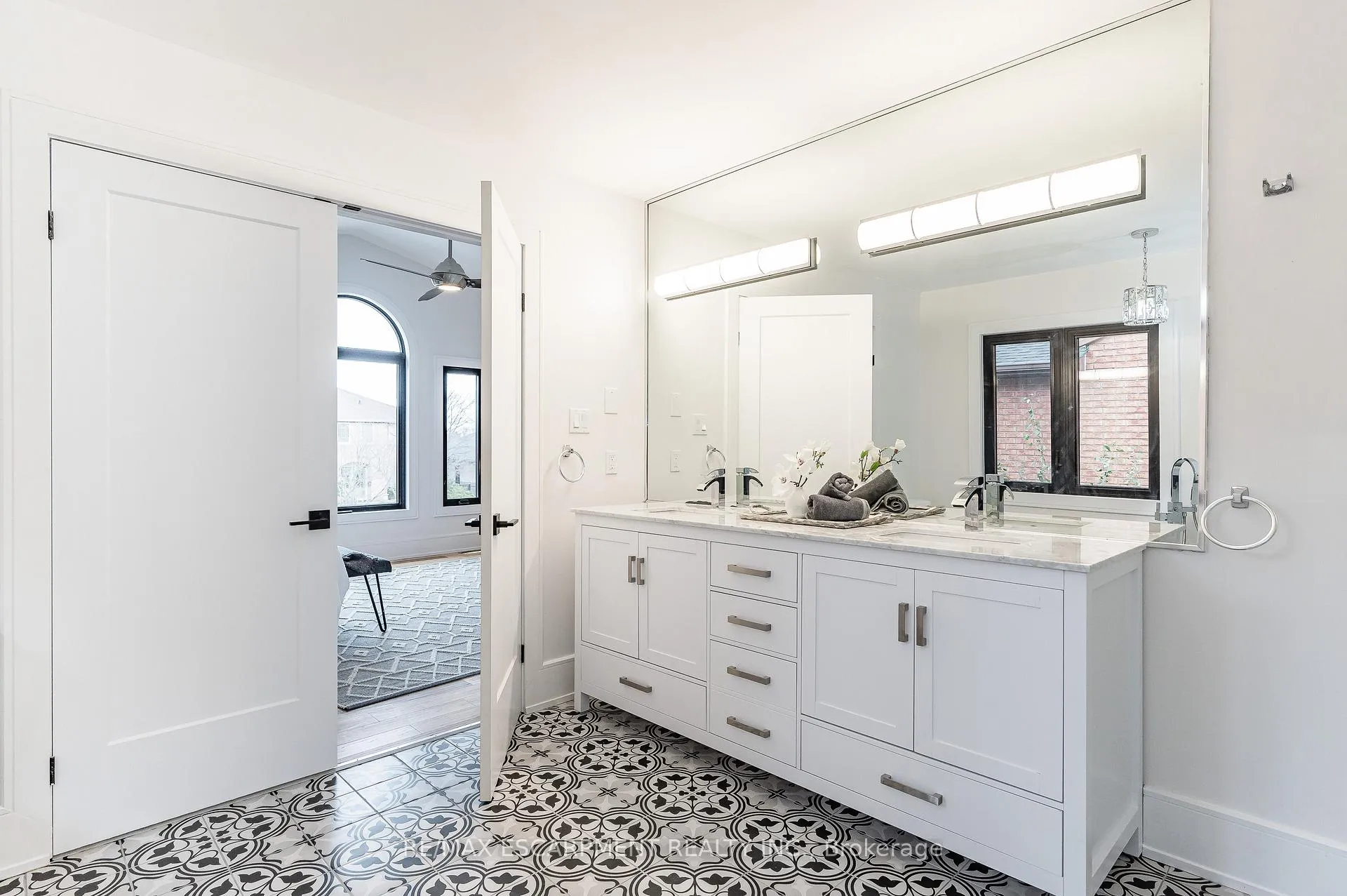 Photo 23 of 175 Bluebell Crescent, Hamilton, Ancaster — HOMEH