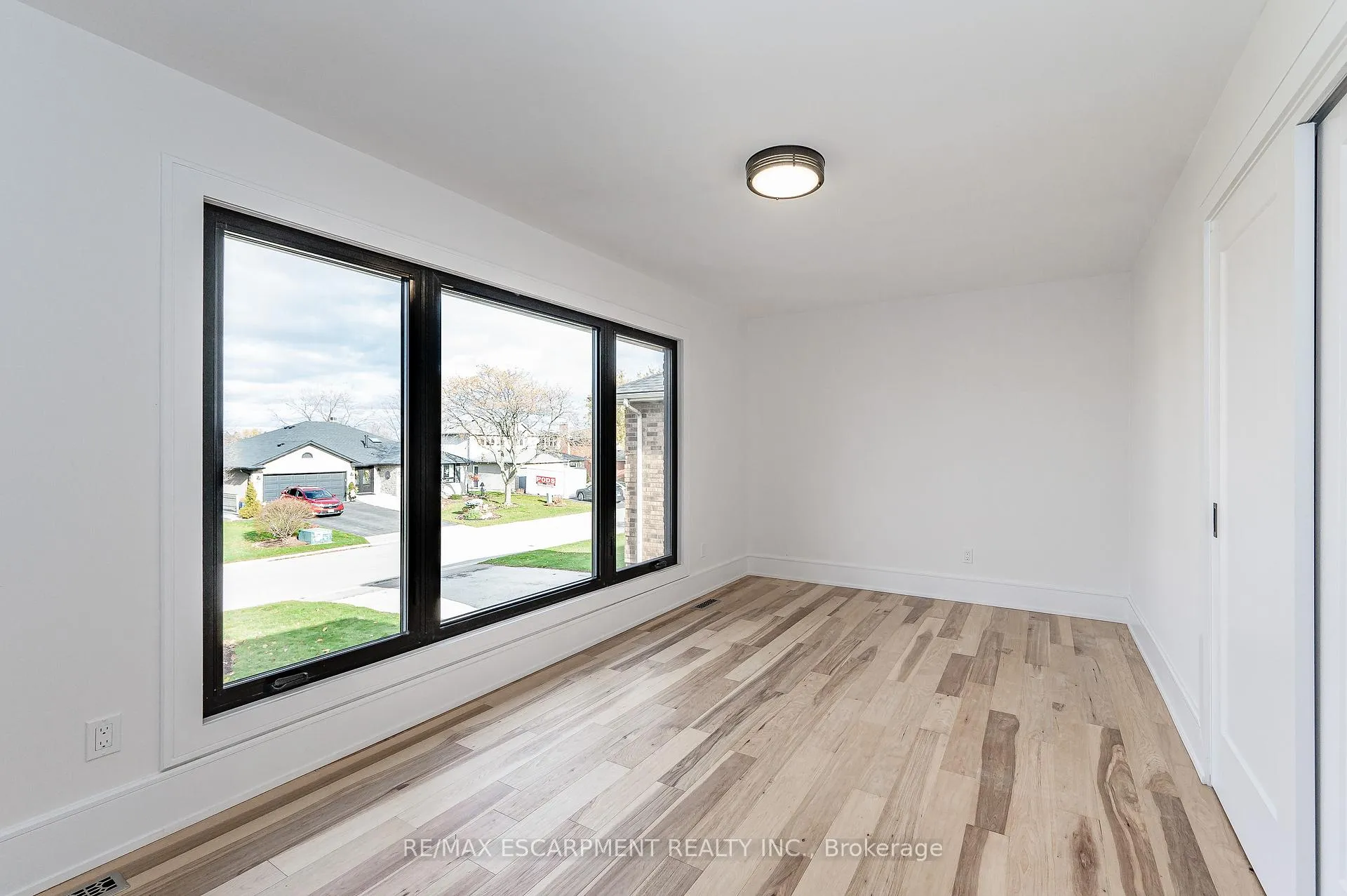 Photo 24 of 175 Bluebell Crescent, Hamilton, Ancaster — HOMEH