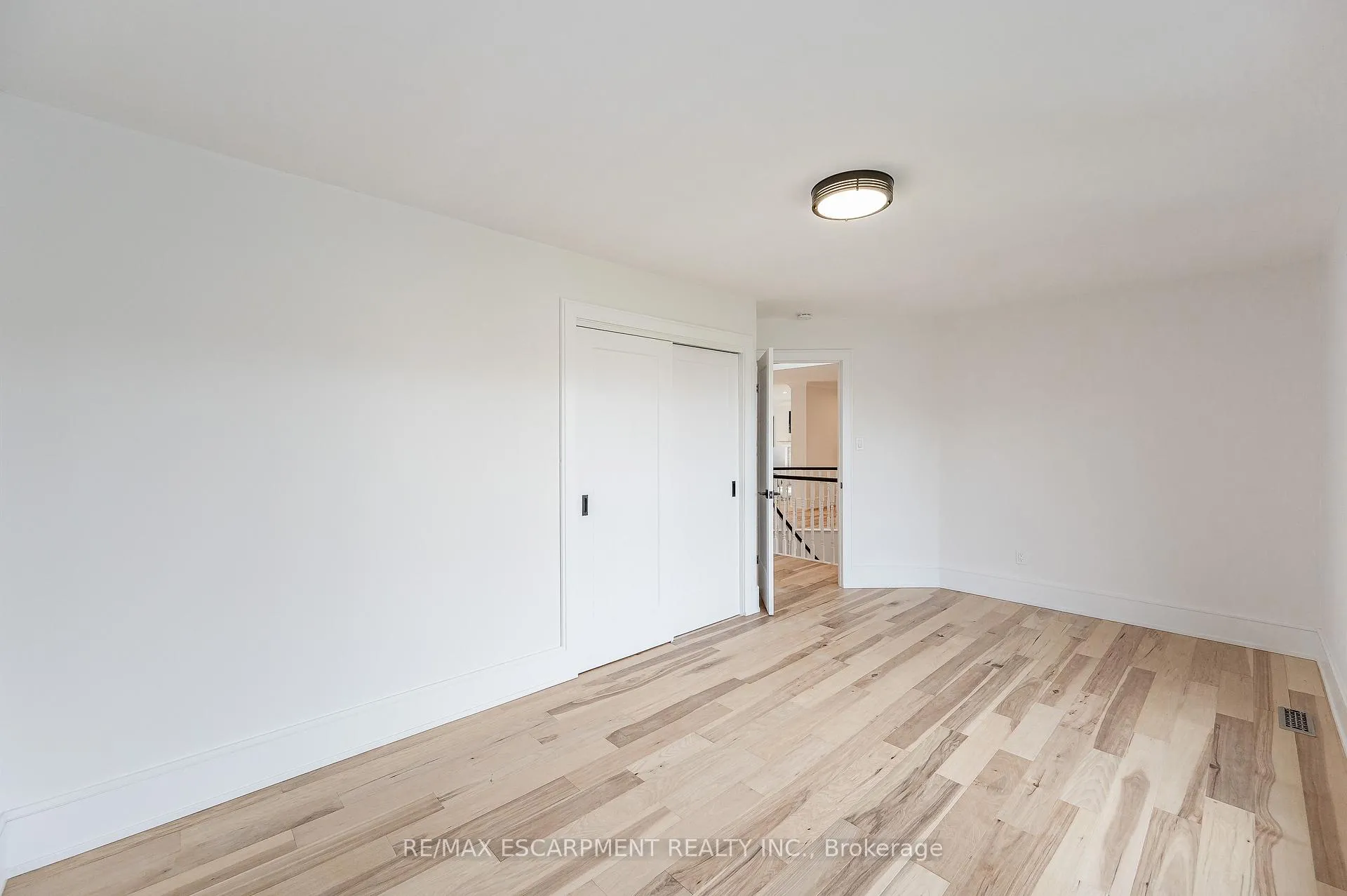 Photo 25 of 175 Bluebell Crescent, Hamilton, Ancaster — HOMEH