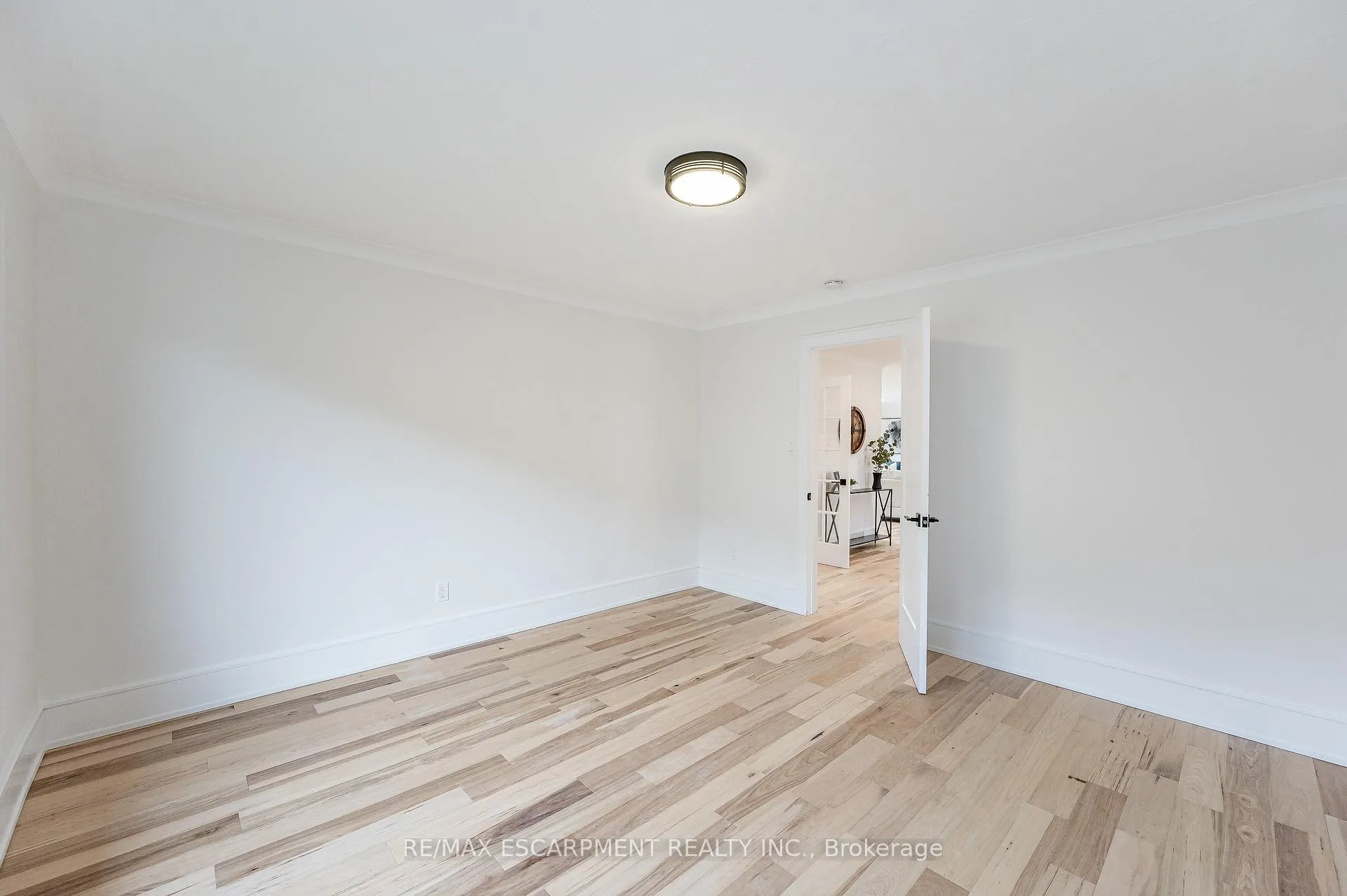 Photo 27 of 175 Bluebell Crescent, Hamilton, Ancaster — HOMEH