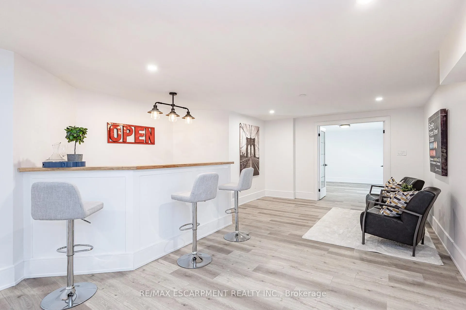 Photo 35 of 175 Bluebell Crescent, Hamilton, Ancaster — HOMEH