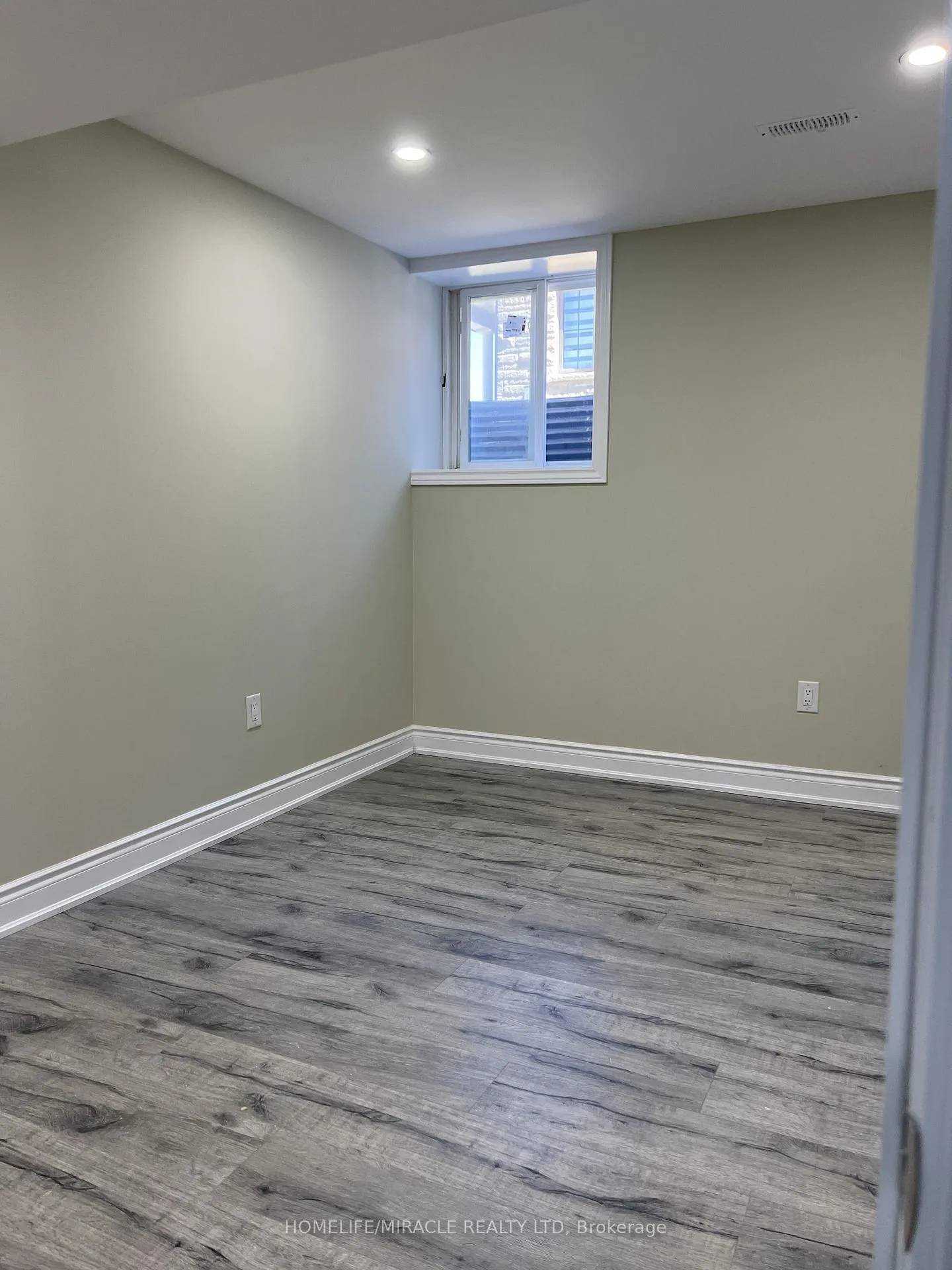 Photo 7 of 3021 Hollyberry Trail, Pickering, Rural Pickering — HOMEH