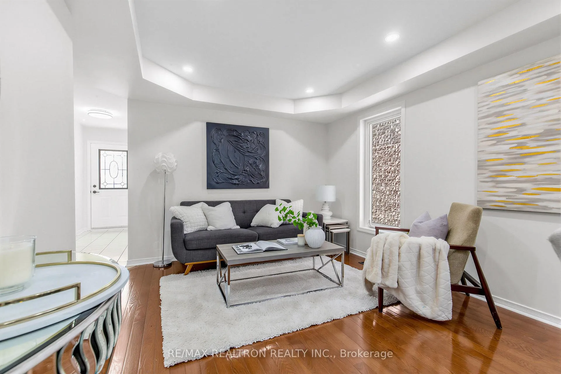 Photo 7 of 664 Sunbird Trail, Pickering, Amberlea — HOMEH
