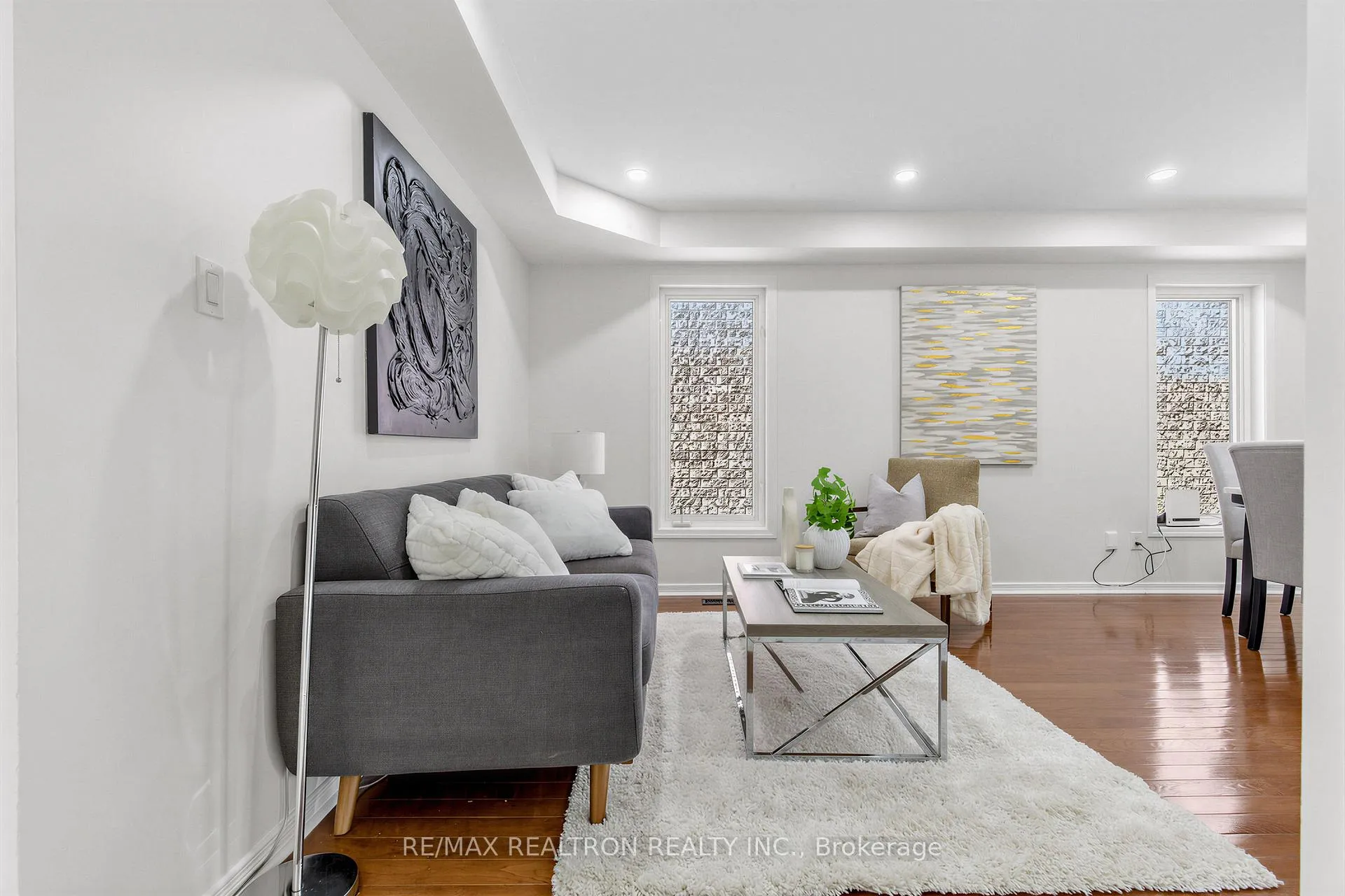 Photo 9 of 664 Sunbird Trail, Pickering, Amberlea — HOMEH
